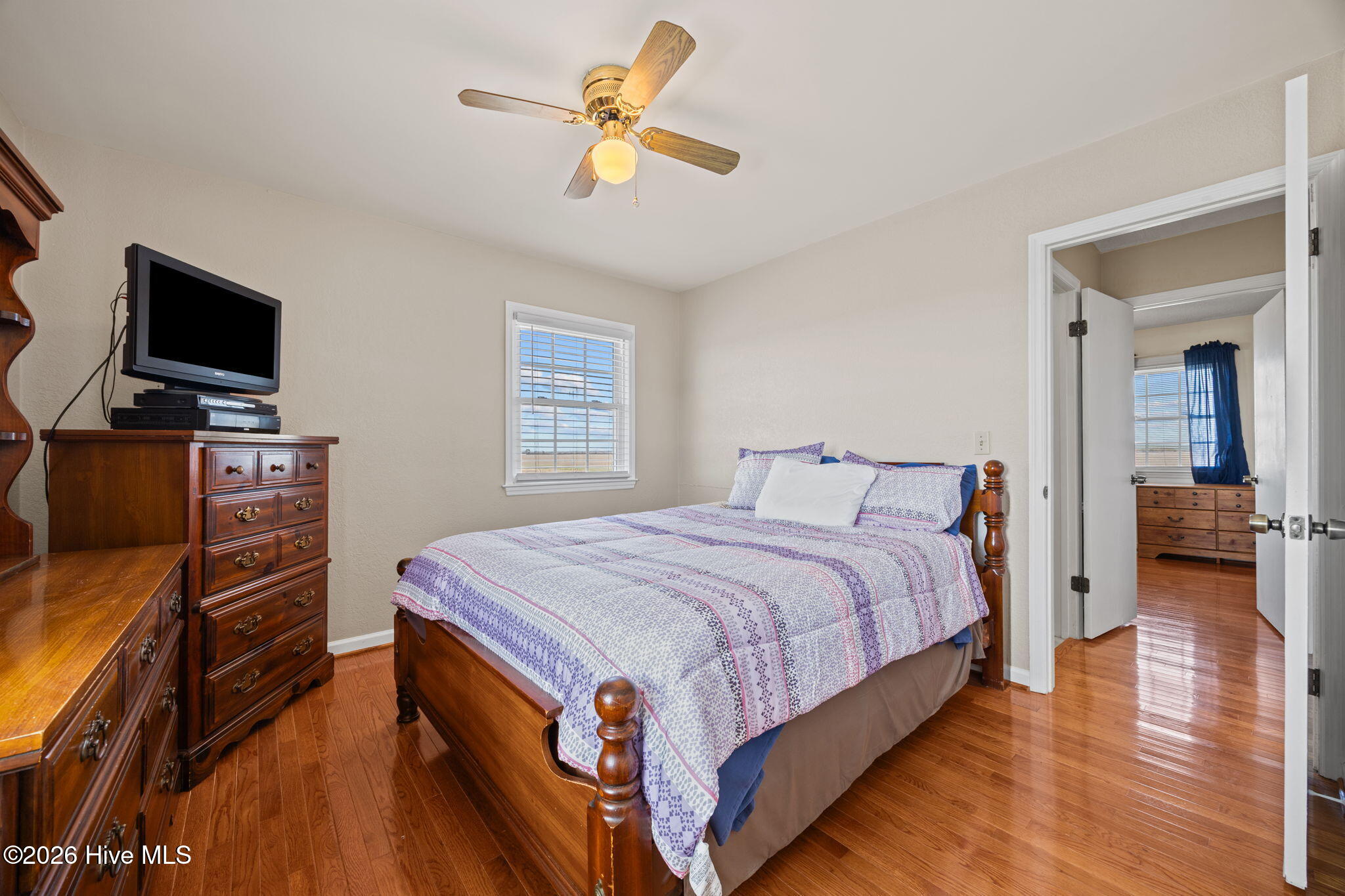 2575 White Plains Road Property Photo 13