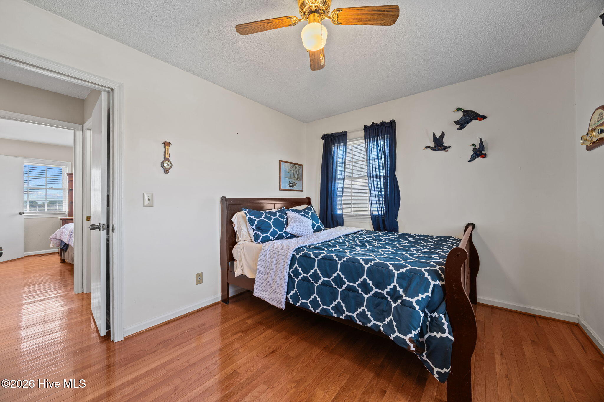 2575 White Plains Road Property Photo 16