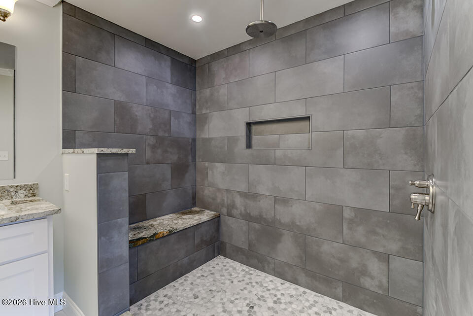 205 Spartan Road Property Photo 34