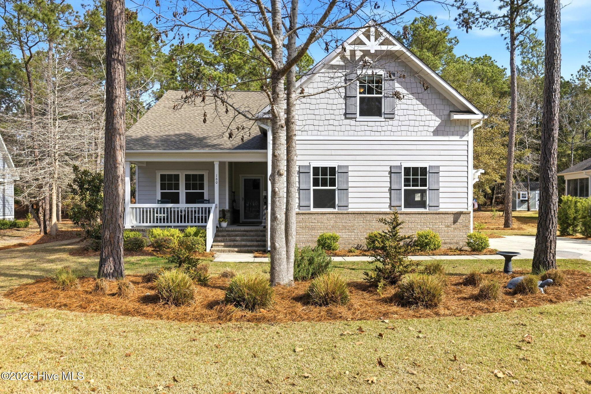 160 Lockhaven Drive SE Property Photo 1