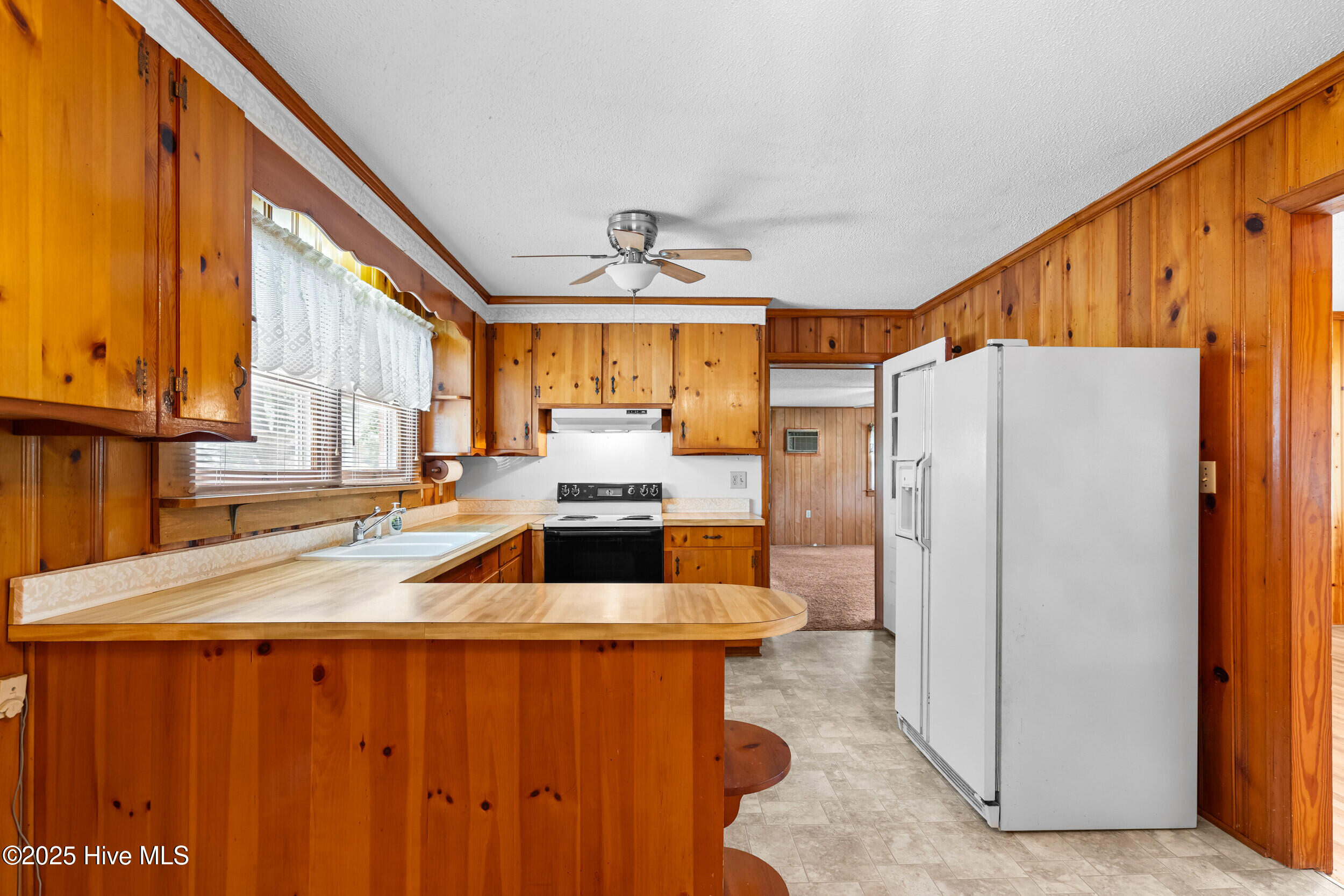207 Wendell Road Property Photo 10