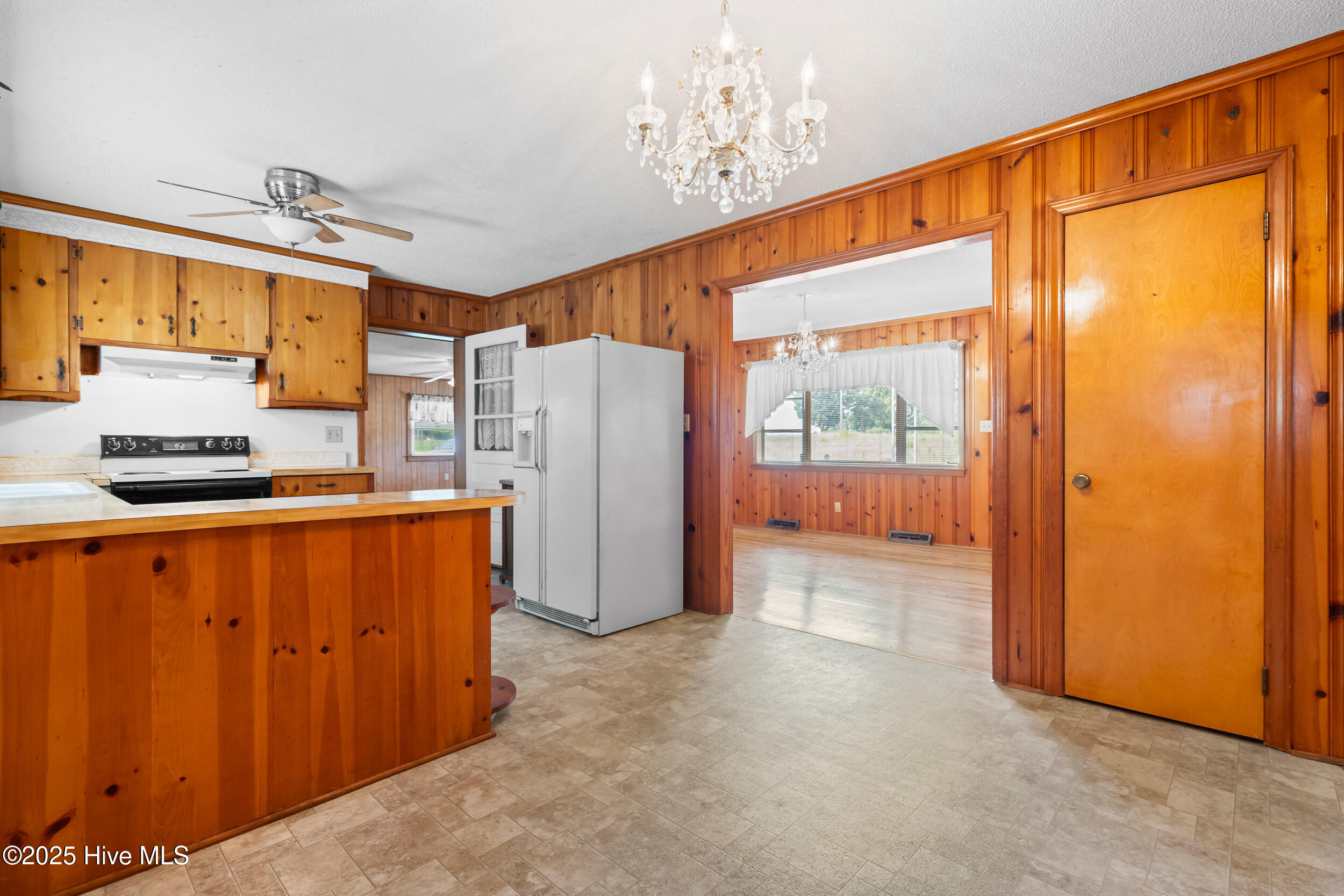 207 Wendell Road Property Photo 12
