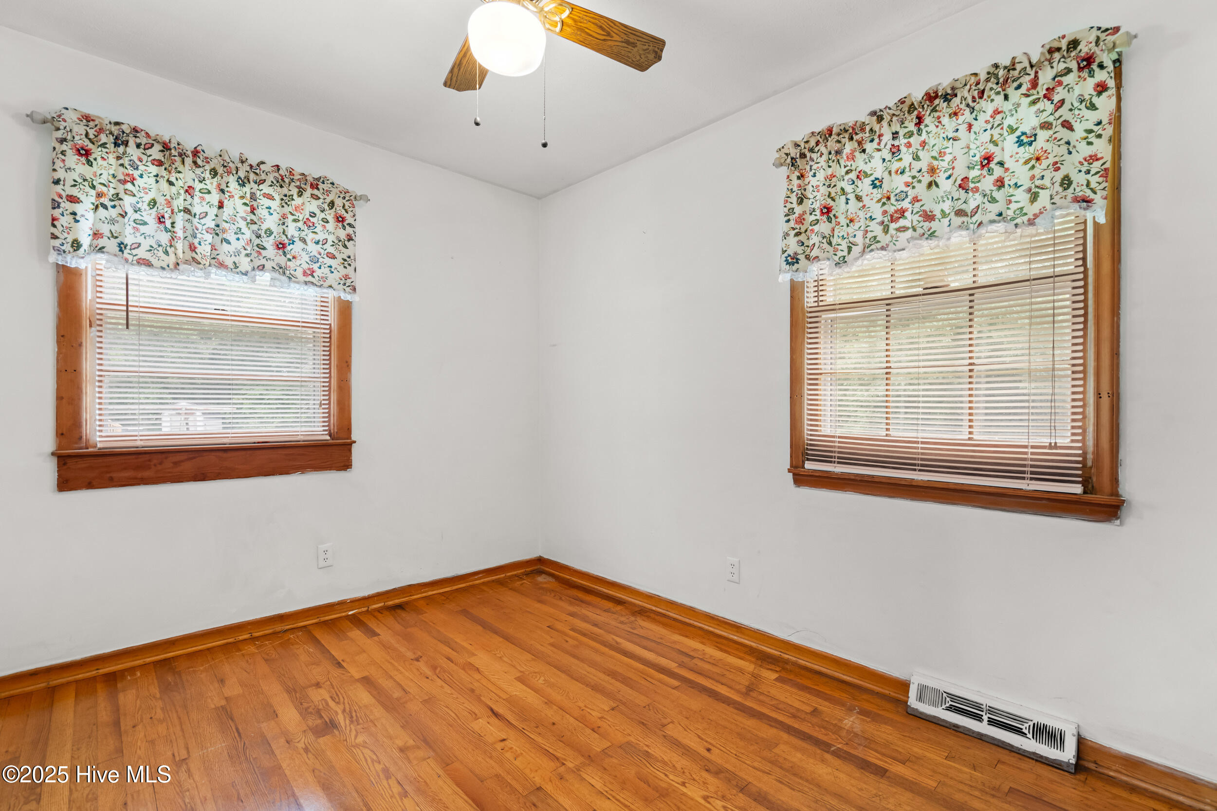 207 Wendell Road Property Photo 16