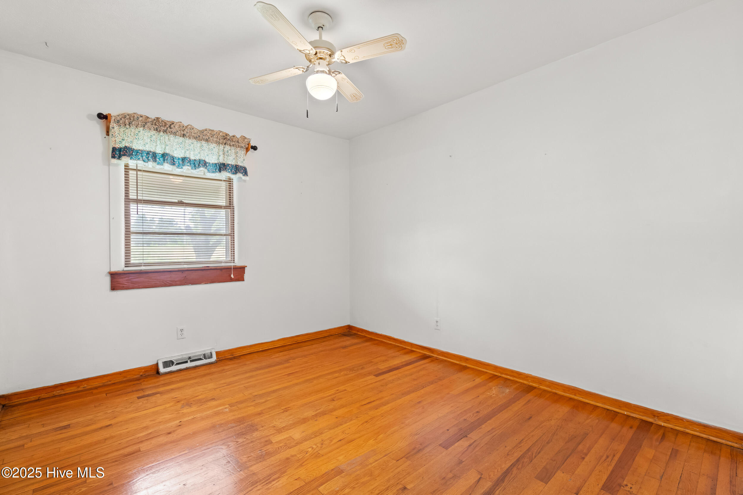 207 Wendell Road Property Photo 22