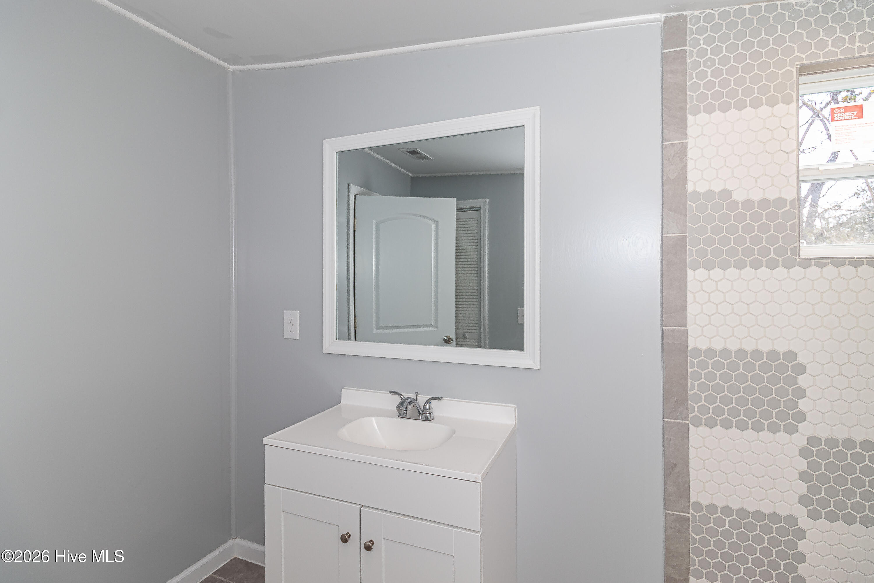 511 S Leslie Street Property Photo 29