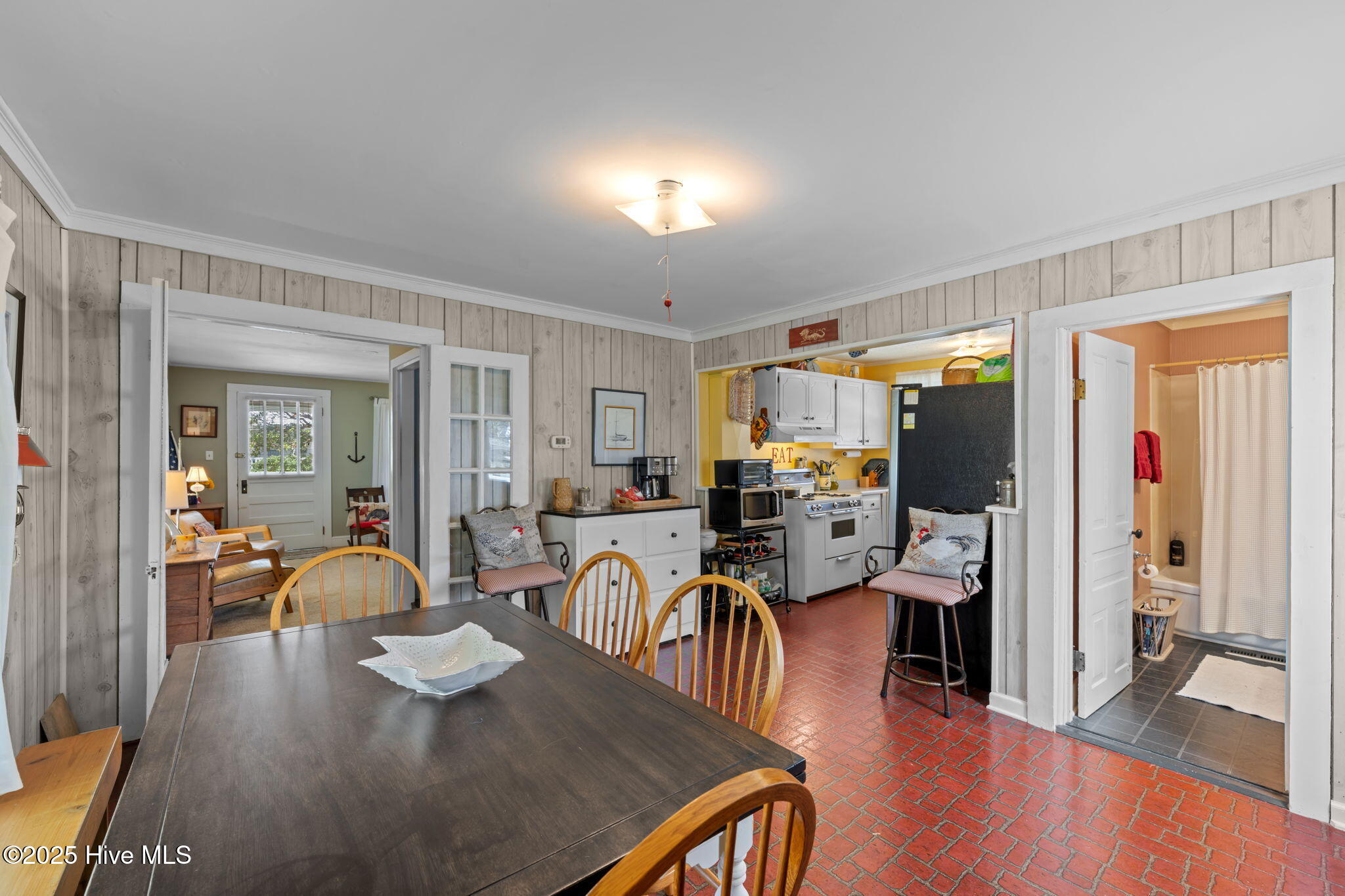 506 Broad Street Property Photo 15