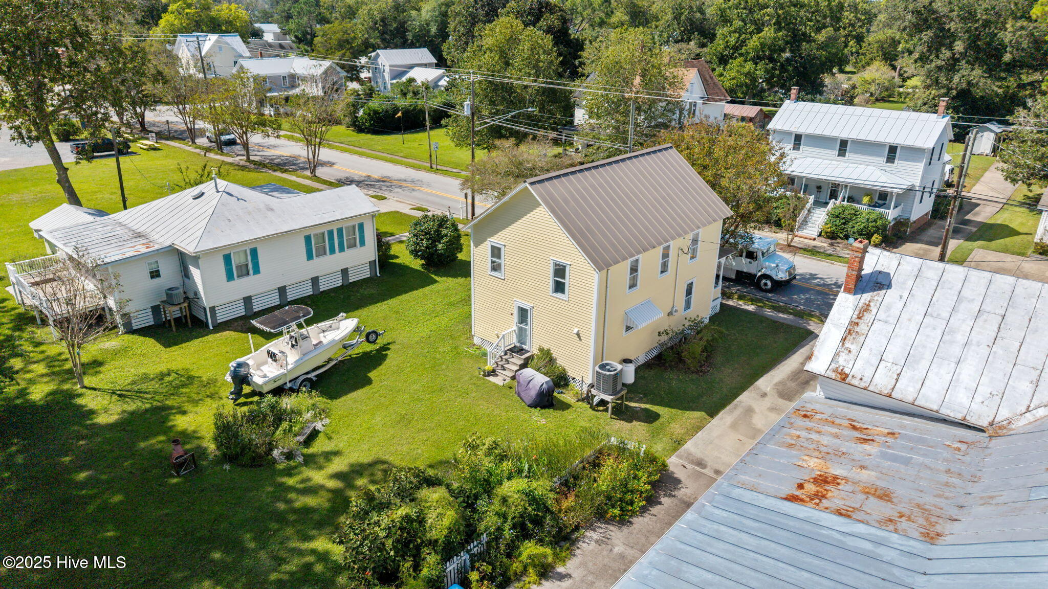 506 Broad Street Property Photo 36