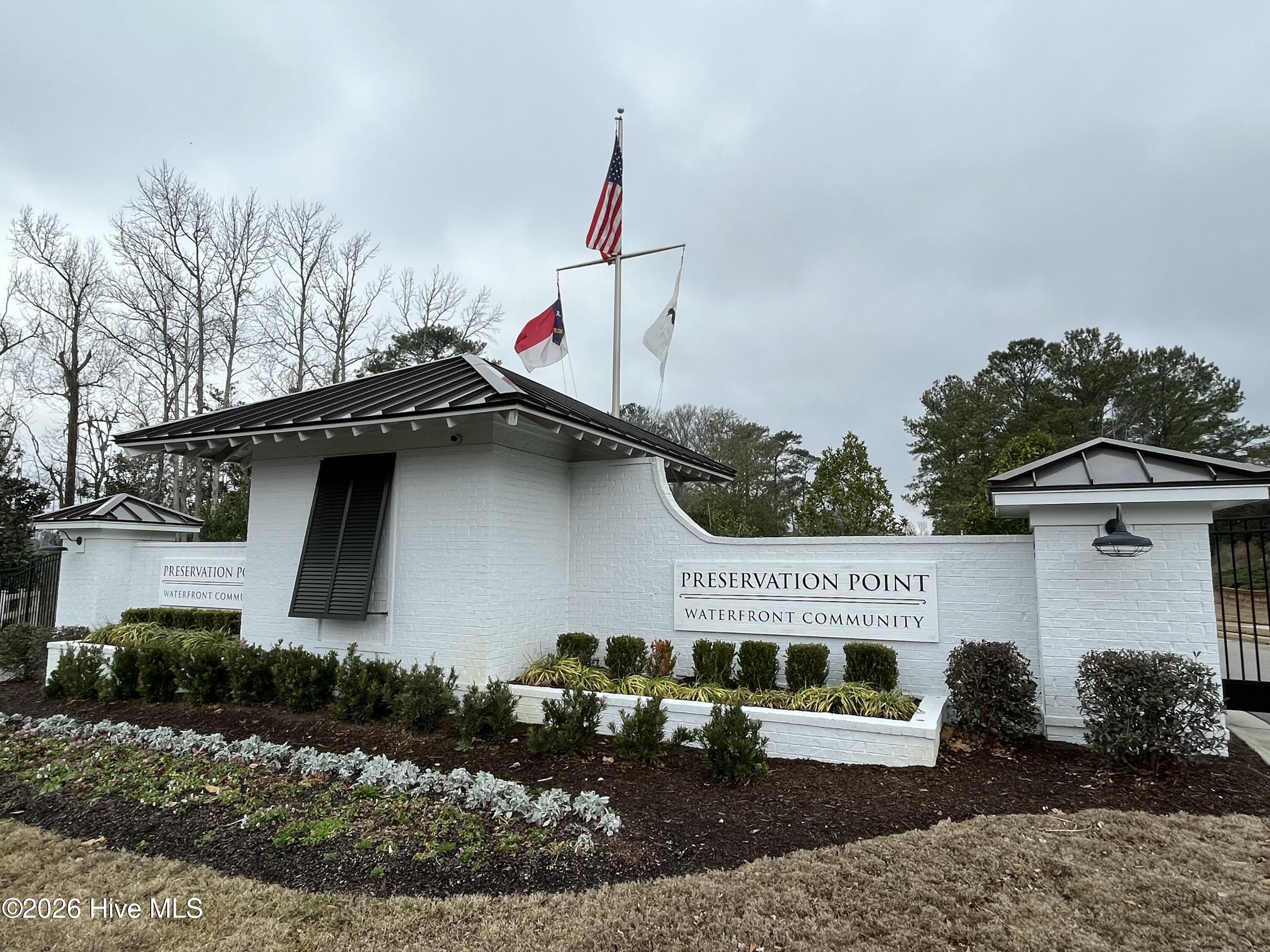1629 31 Herons View Drive Property Photo 2