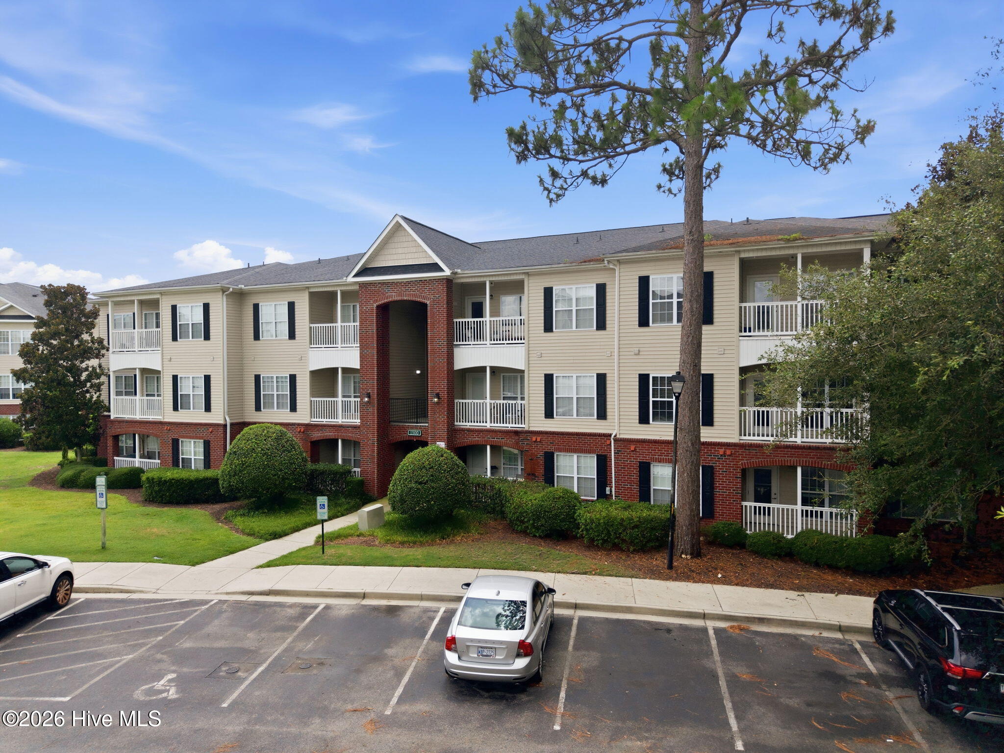 1500 Cadfel Court 202 Property Photo 11