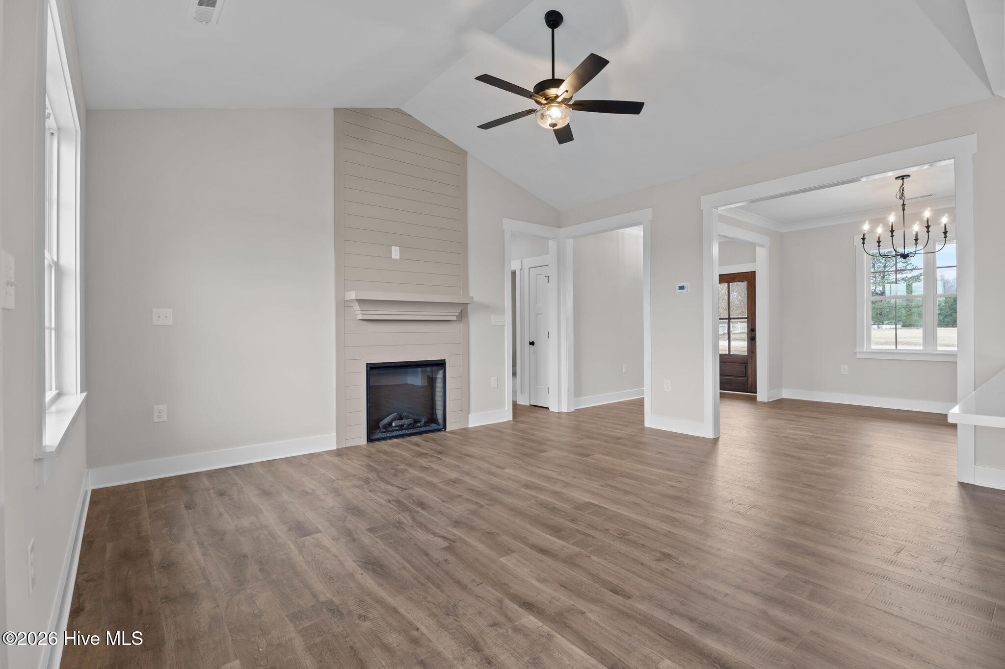 7507 Squirrel Den Road Property Photo 10