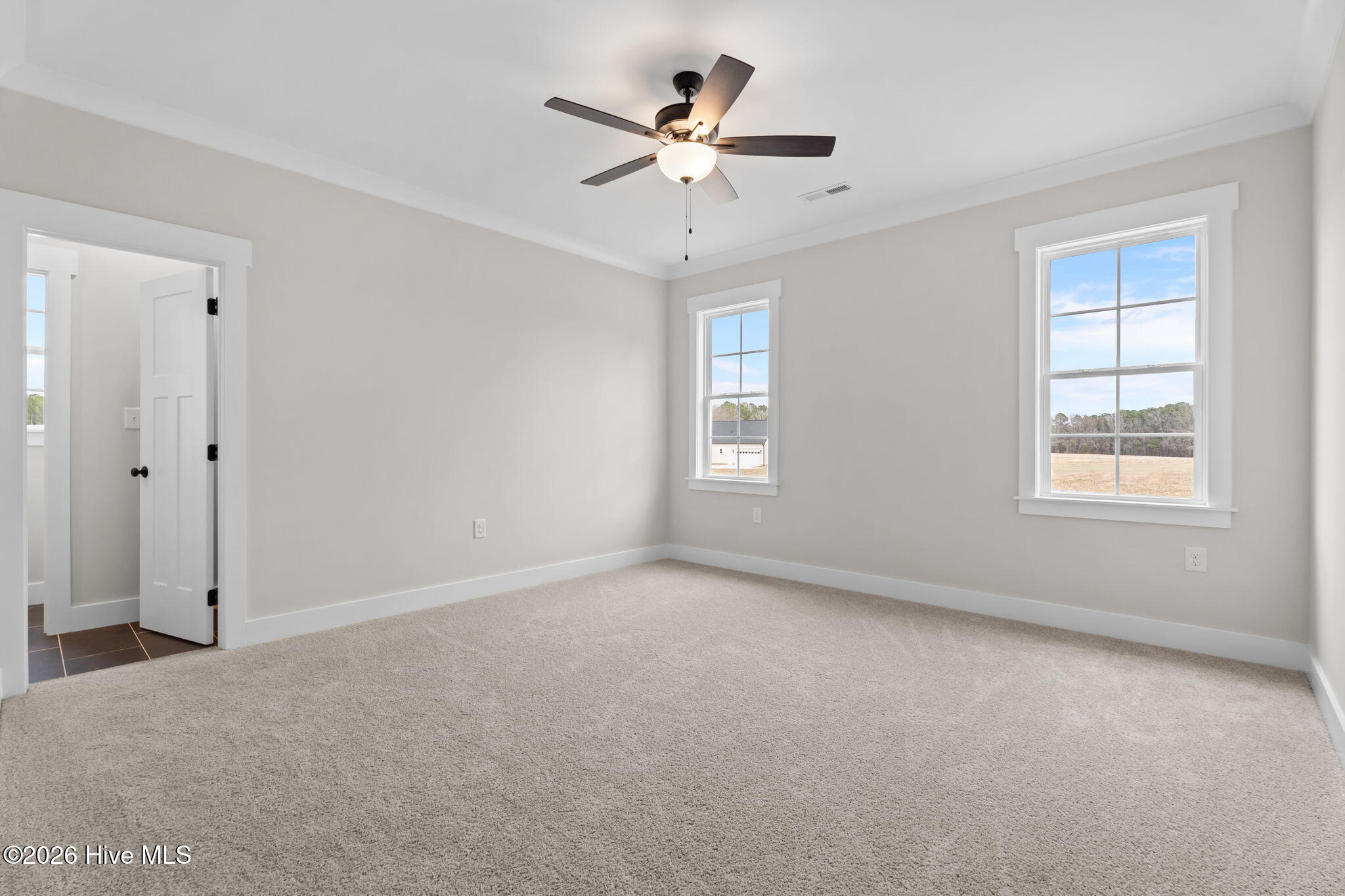 7507 Squirrel Den Road Property Photo 14