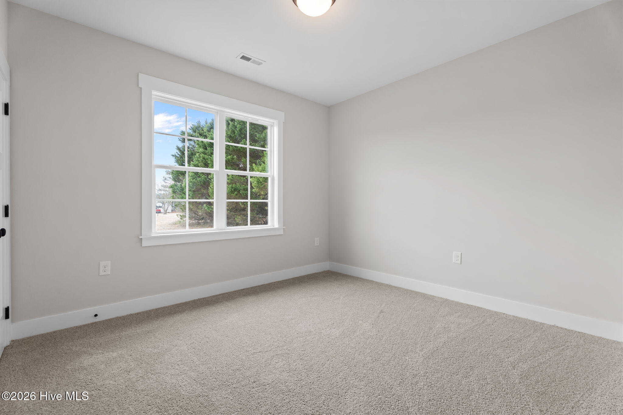 7507 Squirrel Den Road Property Photo 22