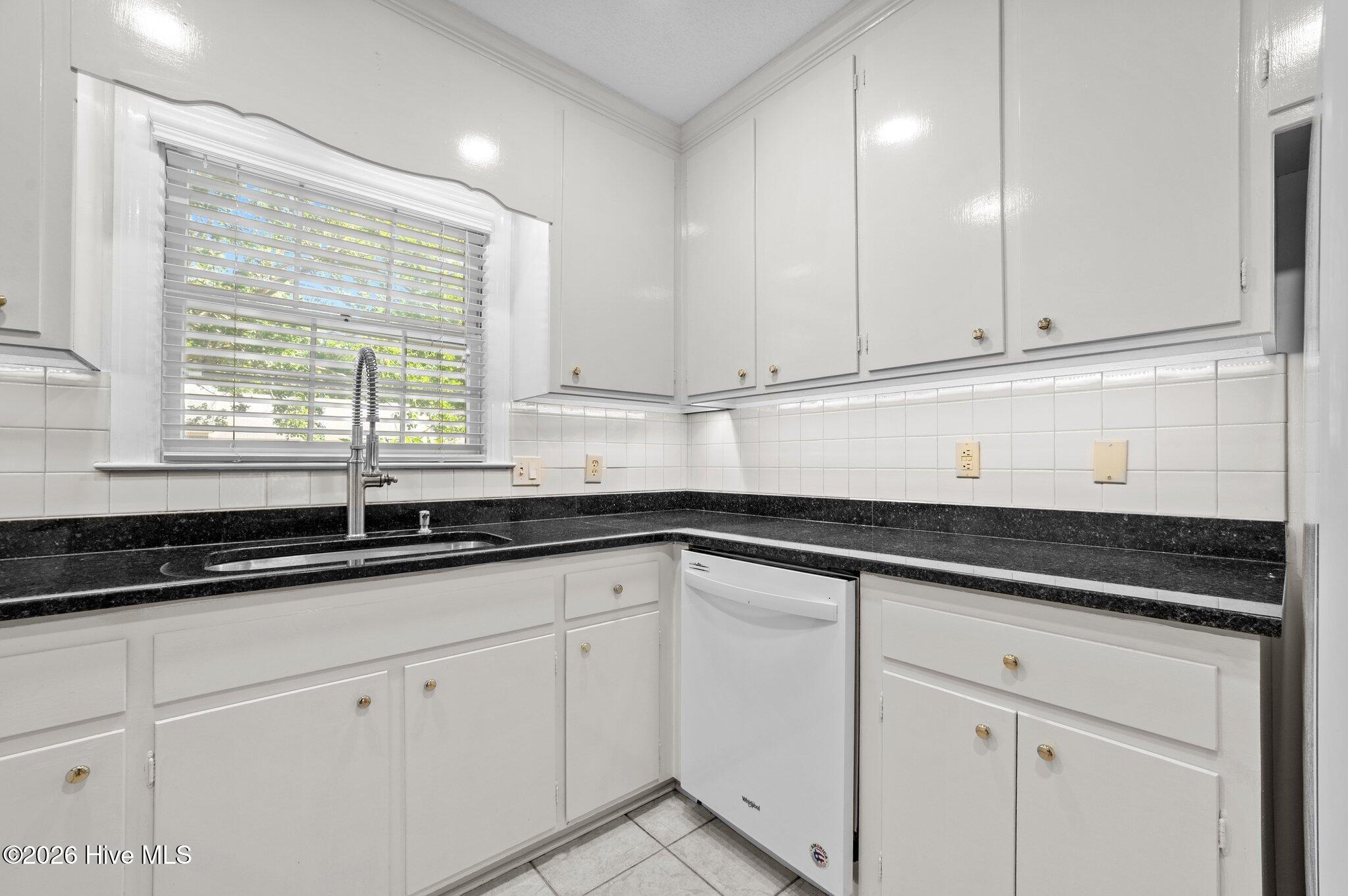 809 Greenbriar Road Property Photo 25
