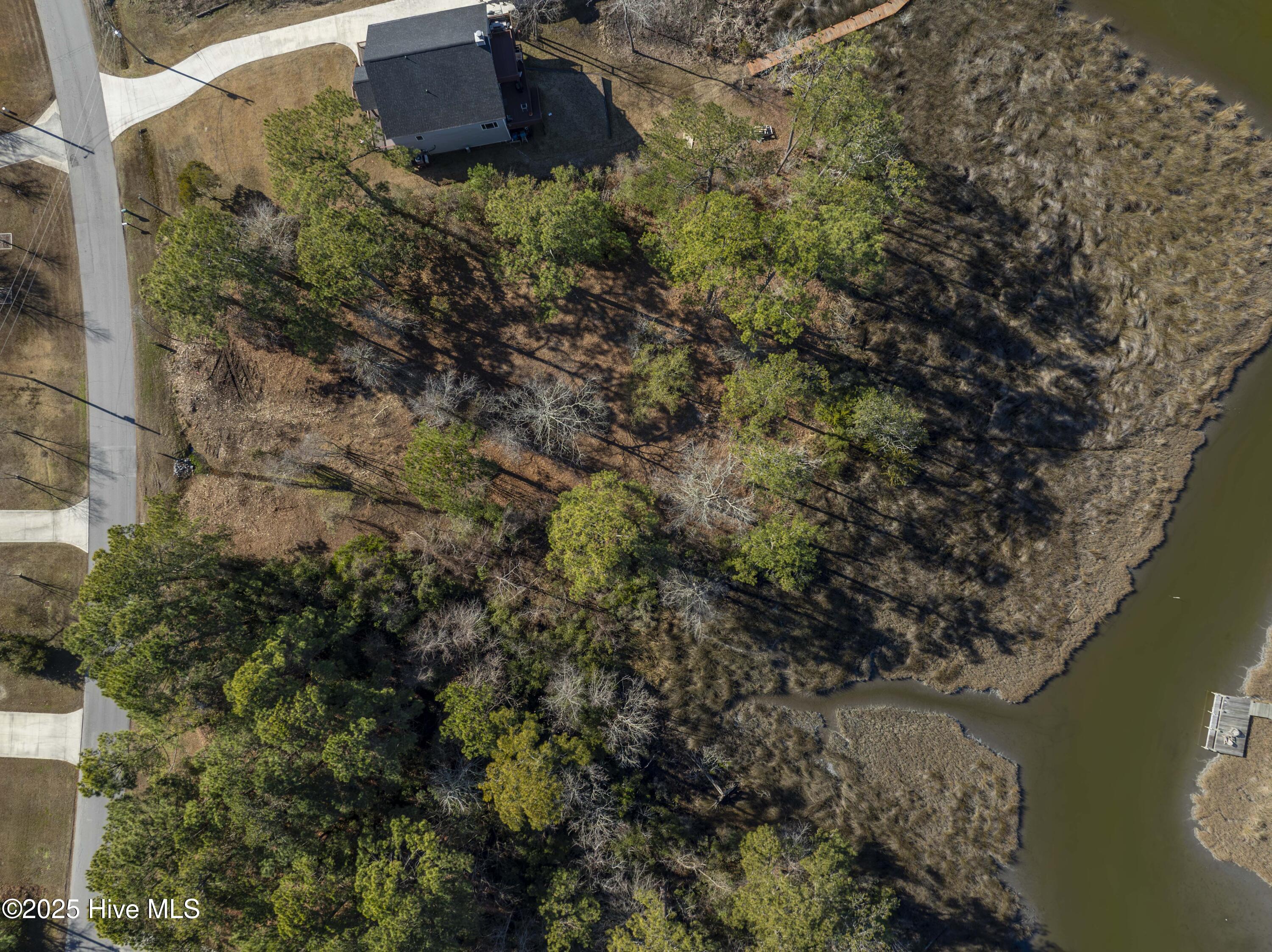 327 Chadwick Shores Drive Property Photo 29