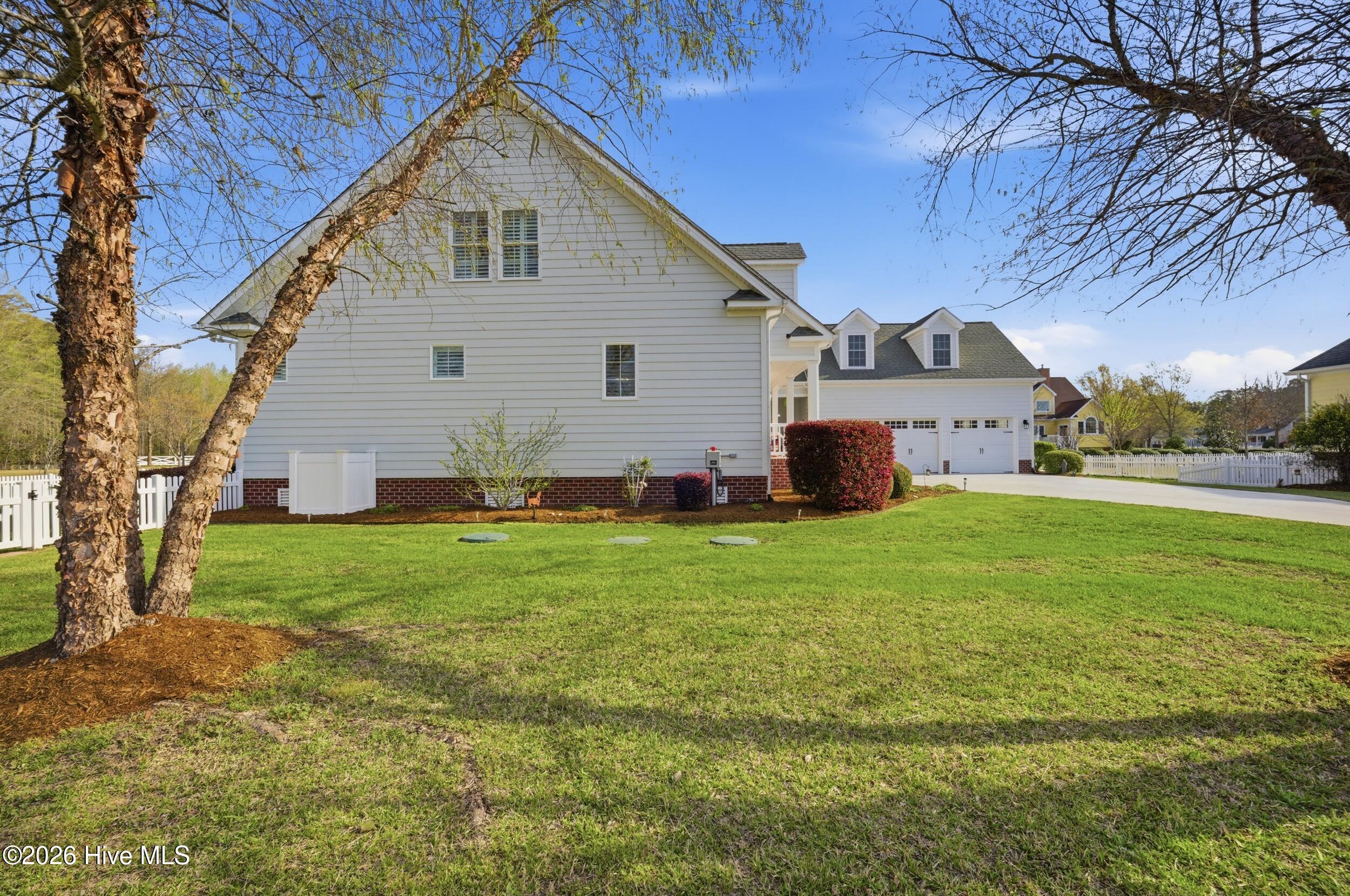 112 Randolph Loop N Property Photo 8