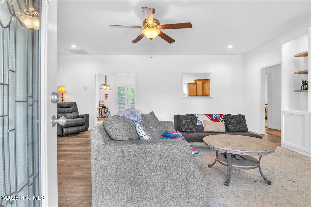 1180 Springdale Road Property Photo 4