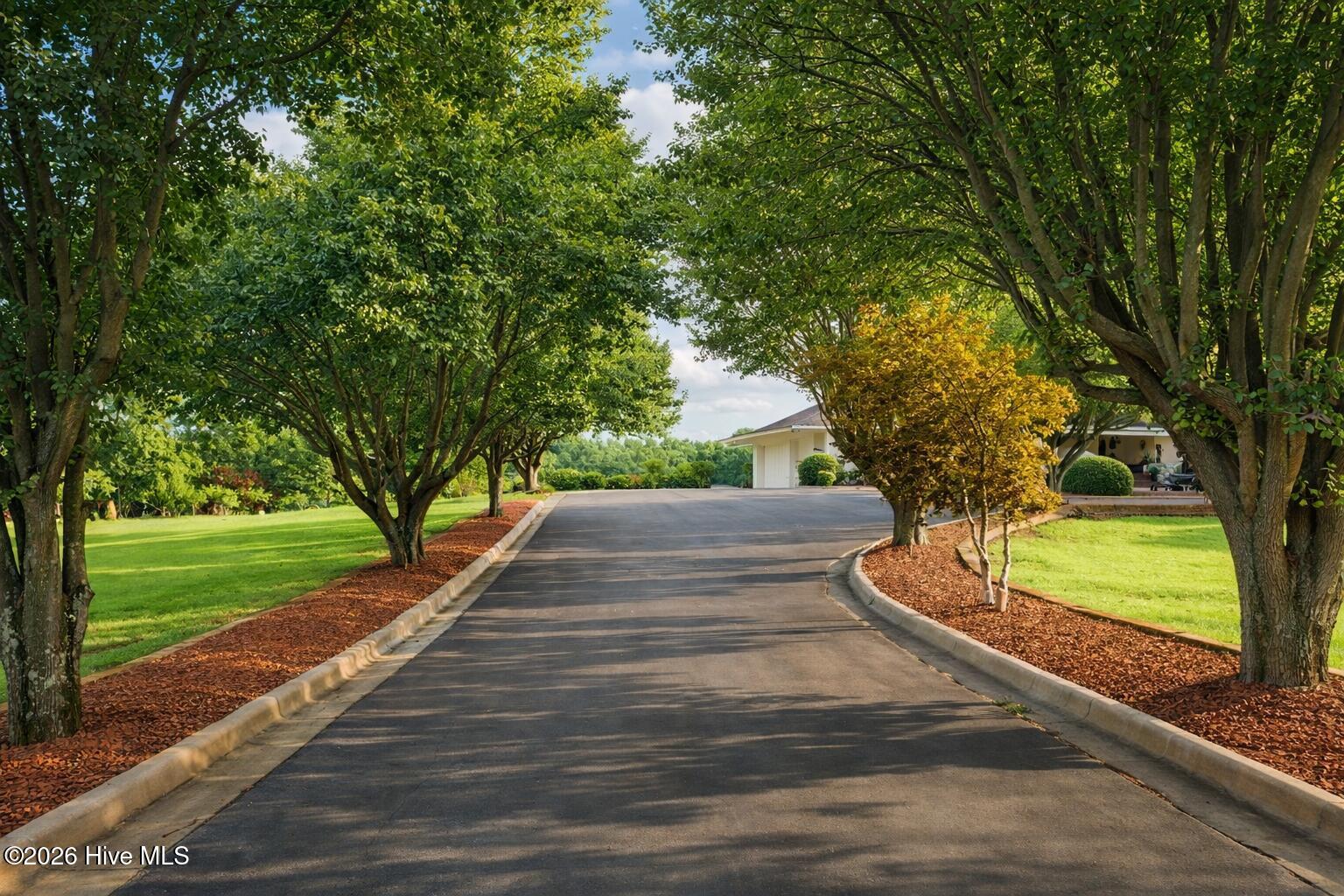 474 E Barefoot Road Property Photo 1