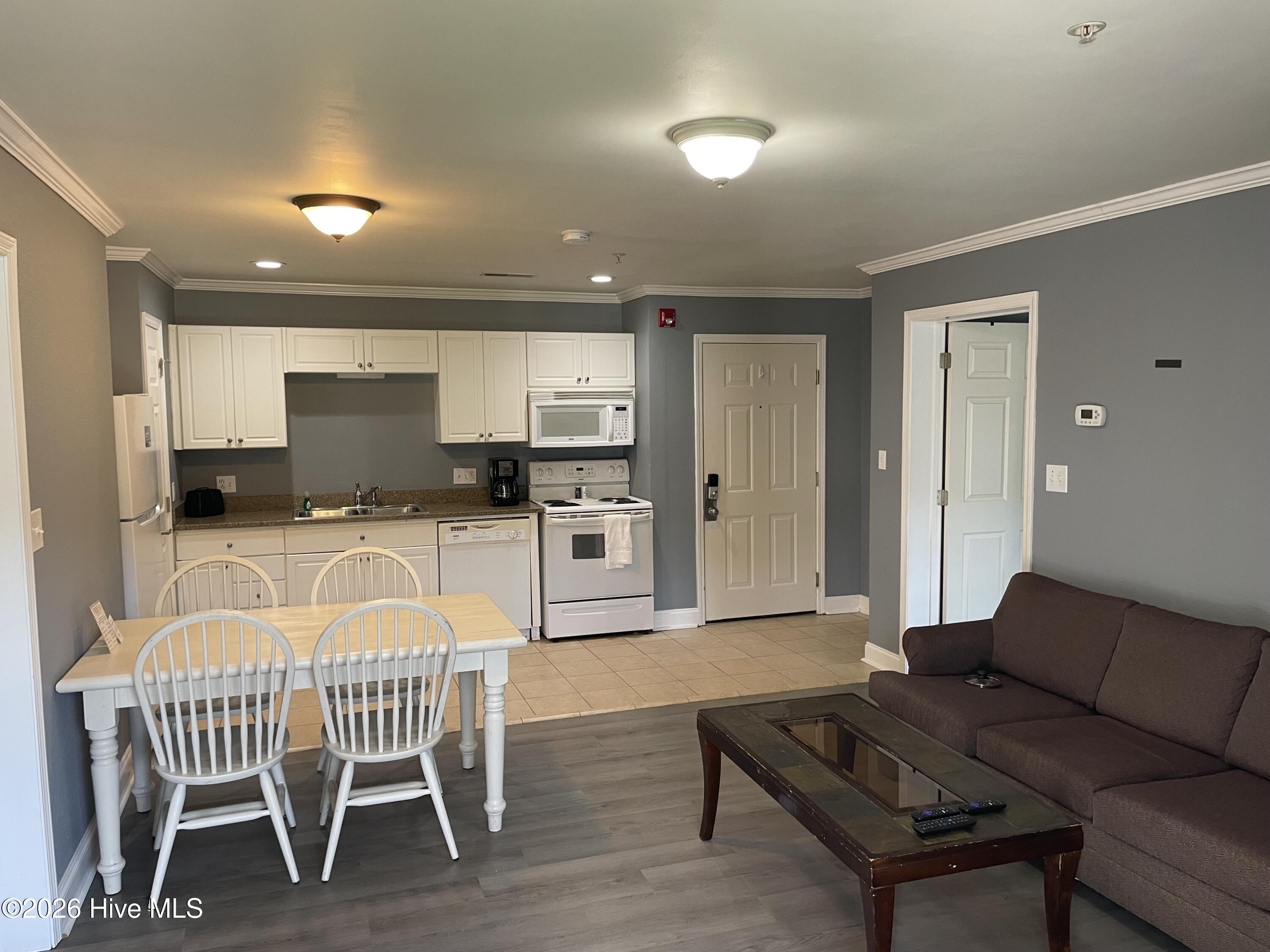 520 Little River Farm Boulevard C202 Property Photo 5