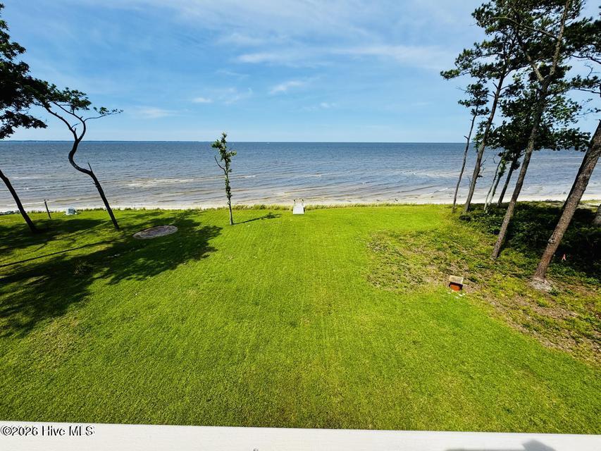 486 Sandy Point Drive Property Photo 4