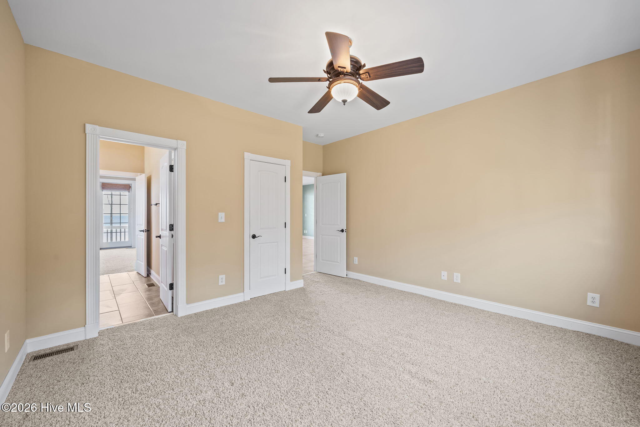 486 Sandy Point Drive Property Photo 16