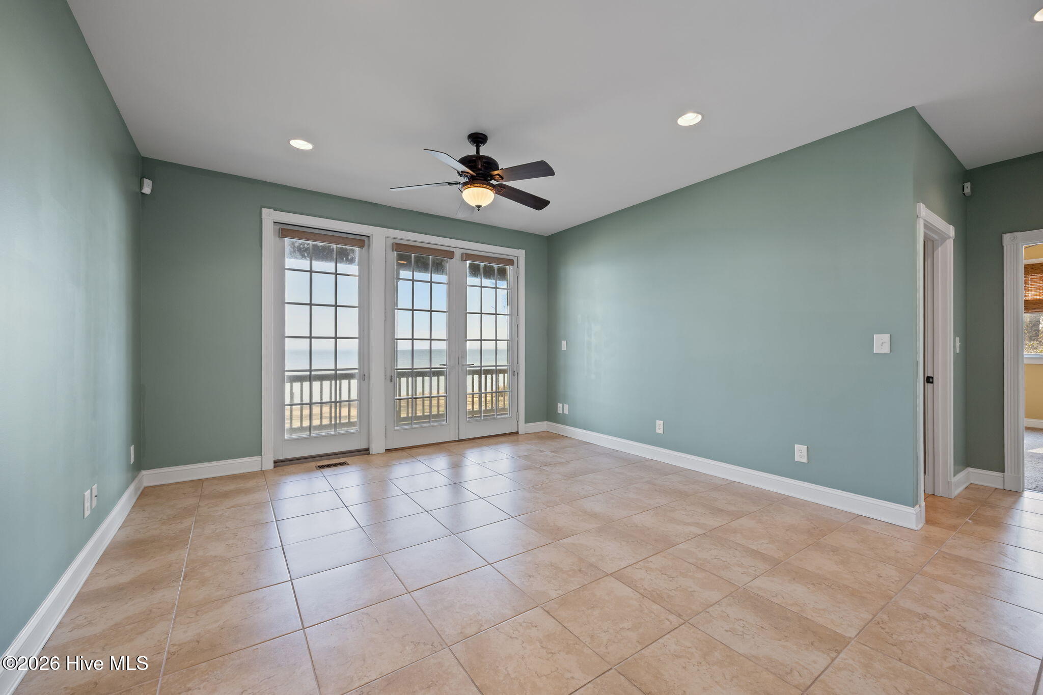486 Sandy Point Drive Property Photo 21