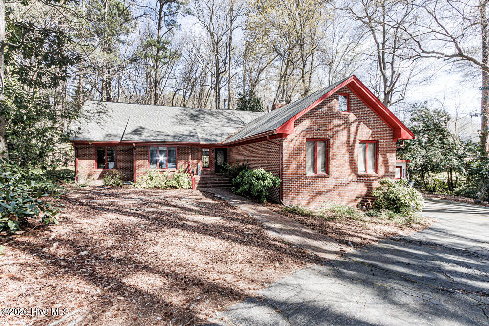 3420 Mansfield Drive Property Photo 3