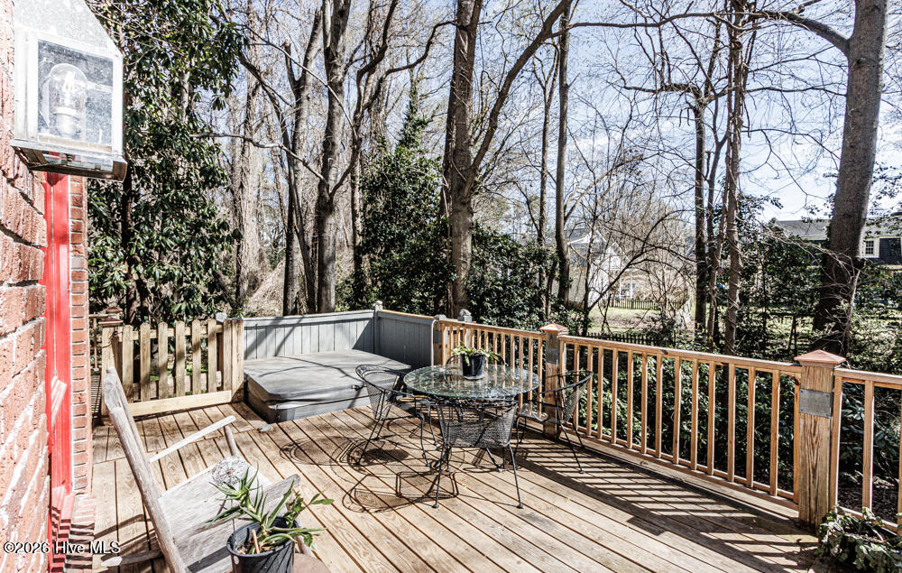 3420 Mansfield Drive Property Photo 8