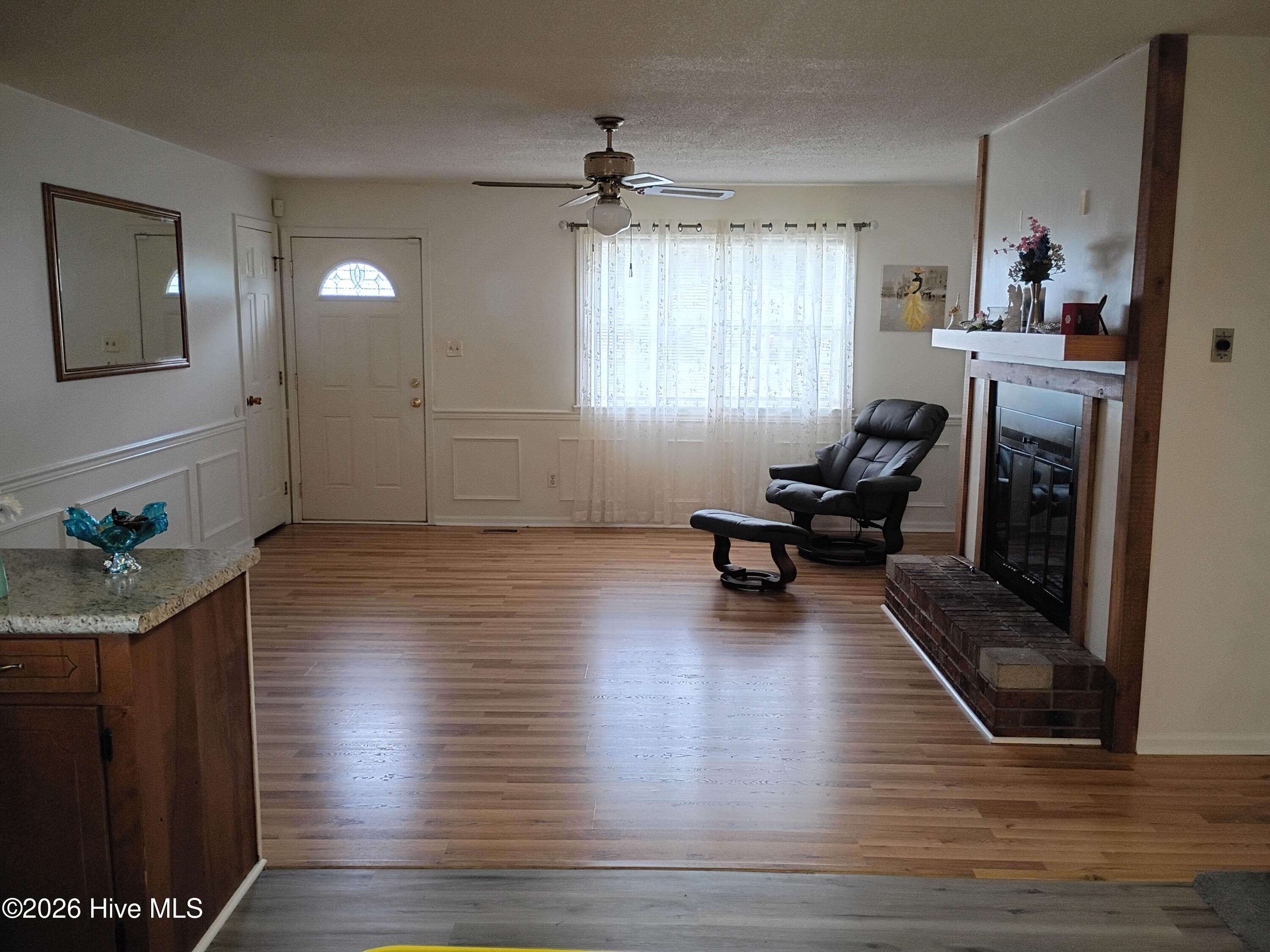 351 S 7th Street S Property Photo 9