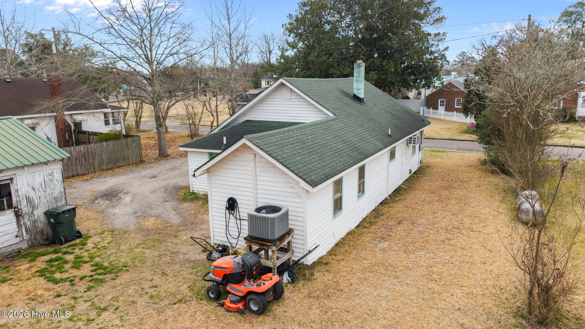 406 Howard Street Property Photo 10