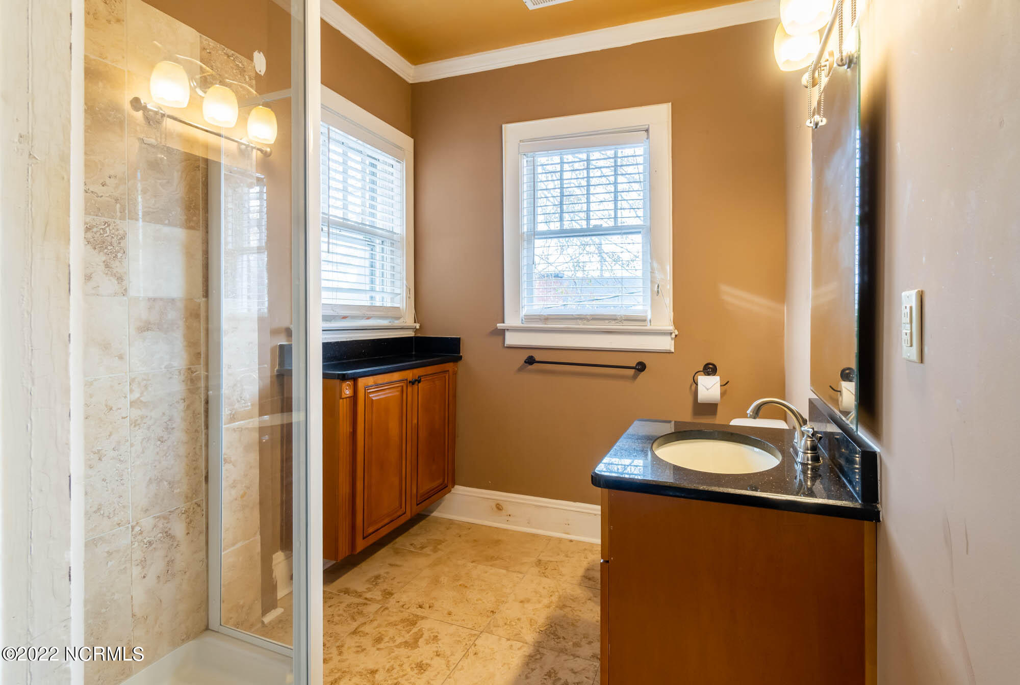 606 Hill Street Property Photo 11
