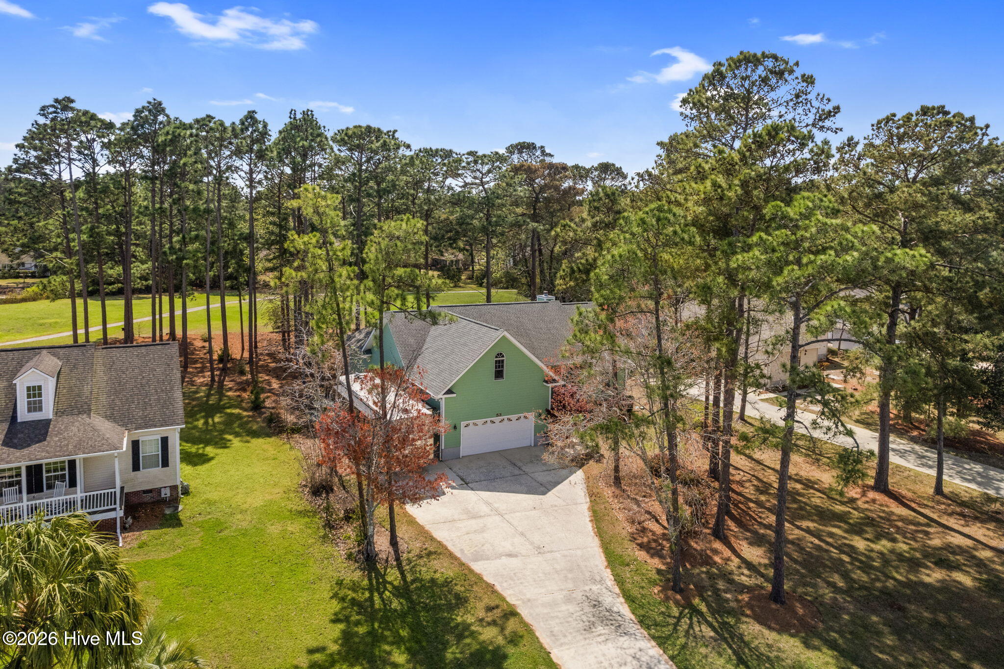 53 Country Club Drive Property Photo 3