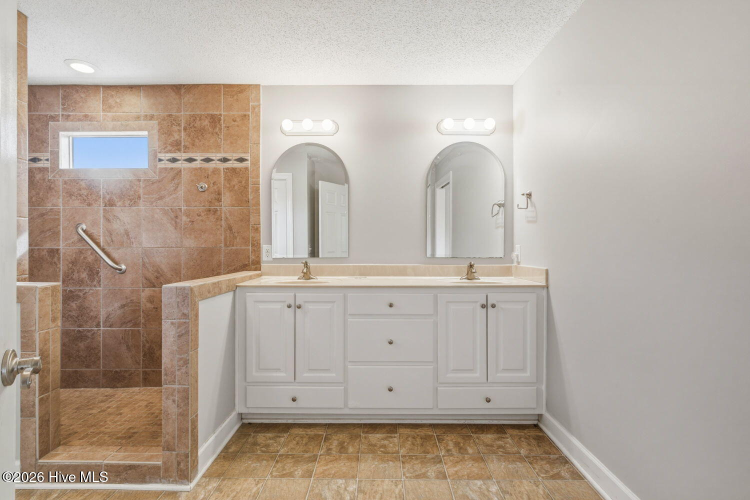 53 Country Club Drive Property Photo 18