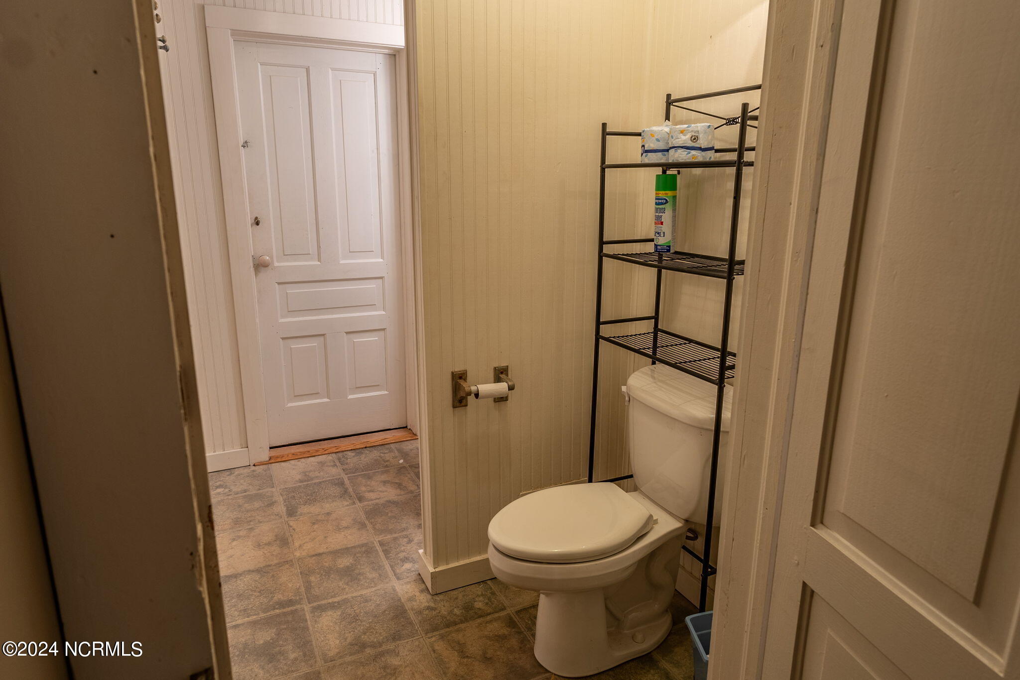 108 E Main Street Property Photo 21