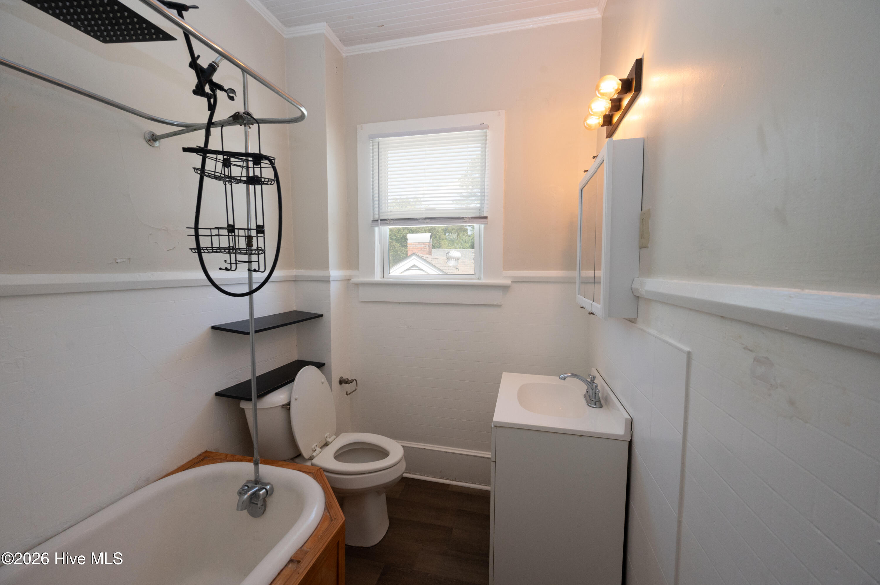 1821 Spencer Avenue B Property Photo 11