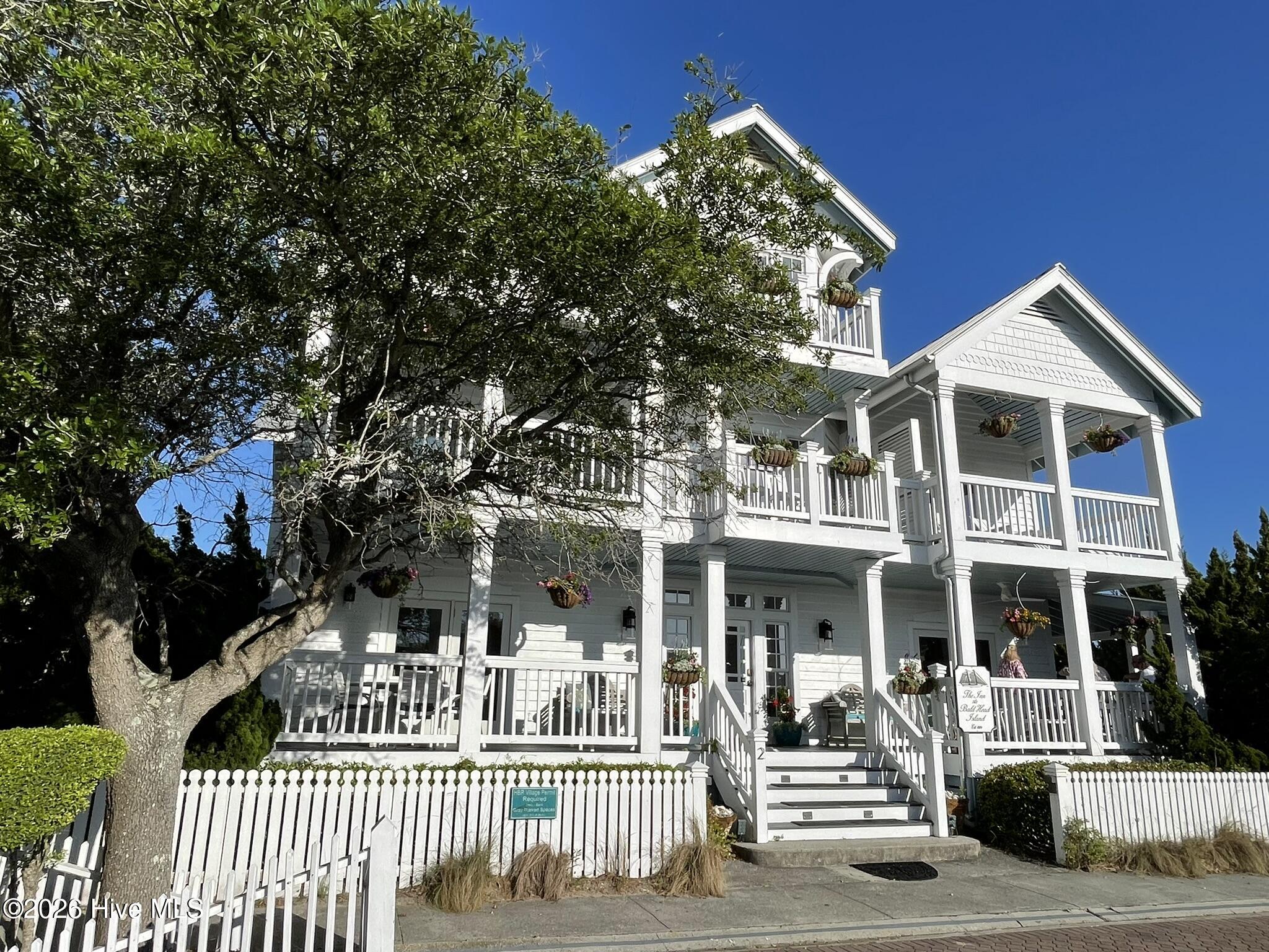 2 Keelson Row Property Photo 2