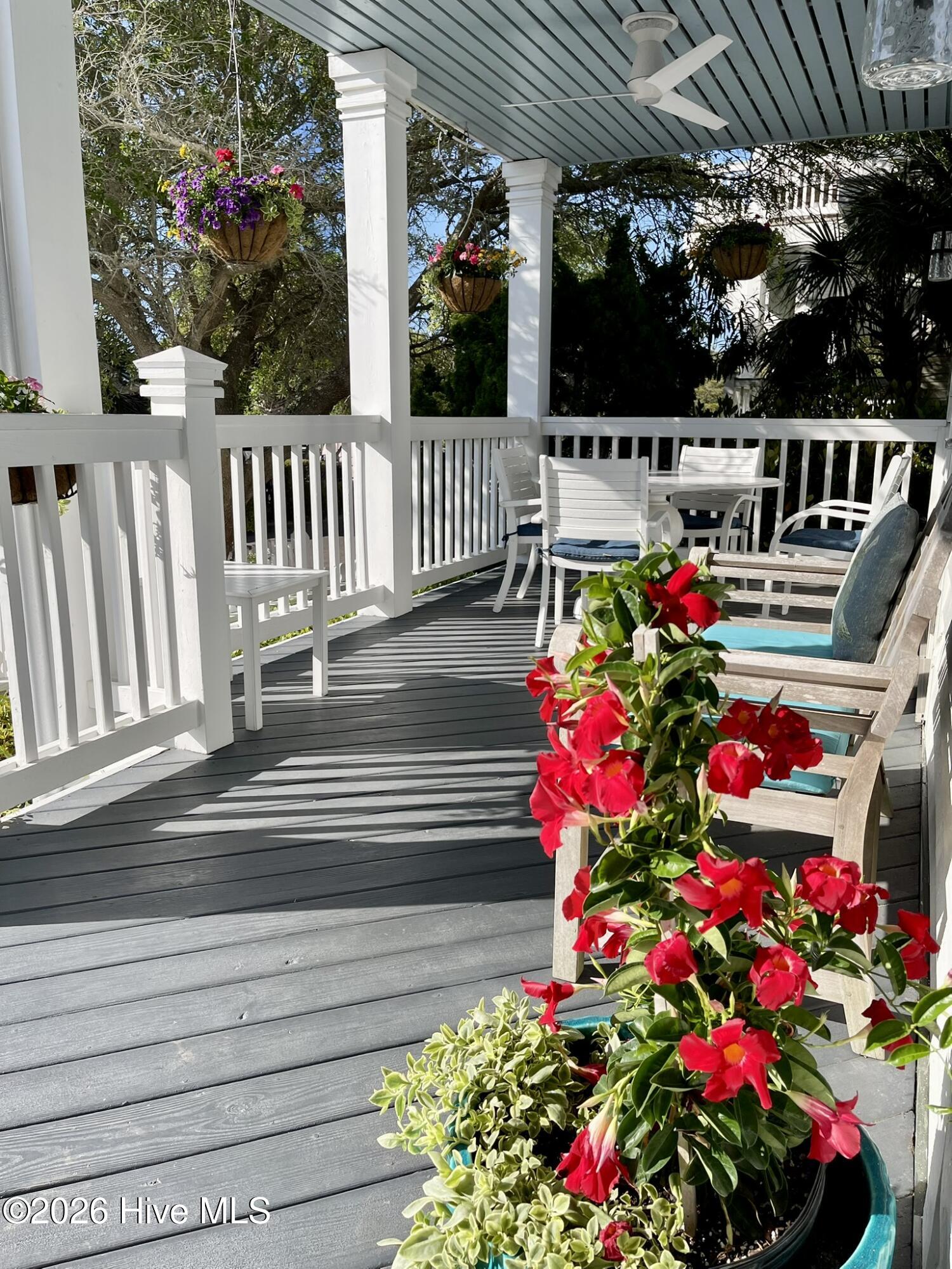 2 Keelson Row Property Photo 6