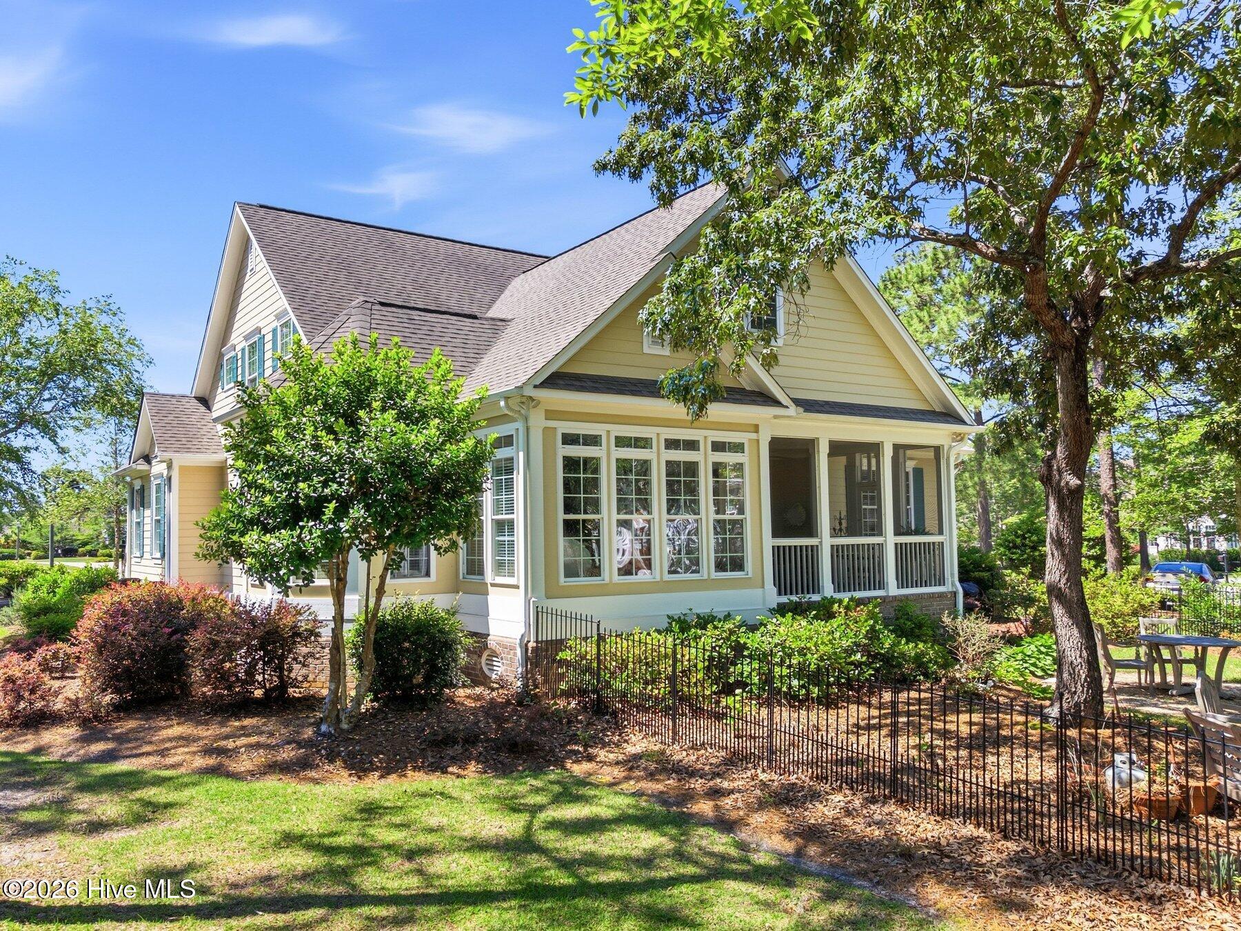 357 Bay Hill Court Property Photo 4