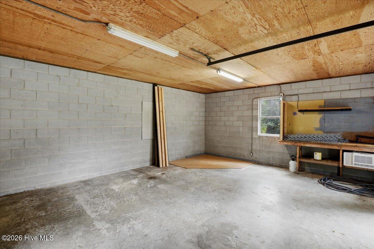 489 Hwy 58 S Property Photo 45