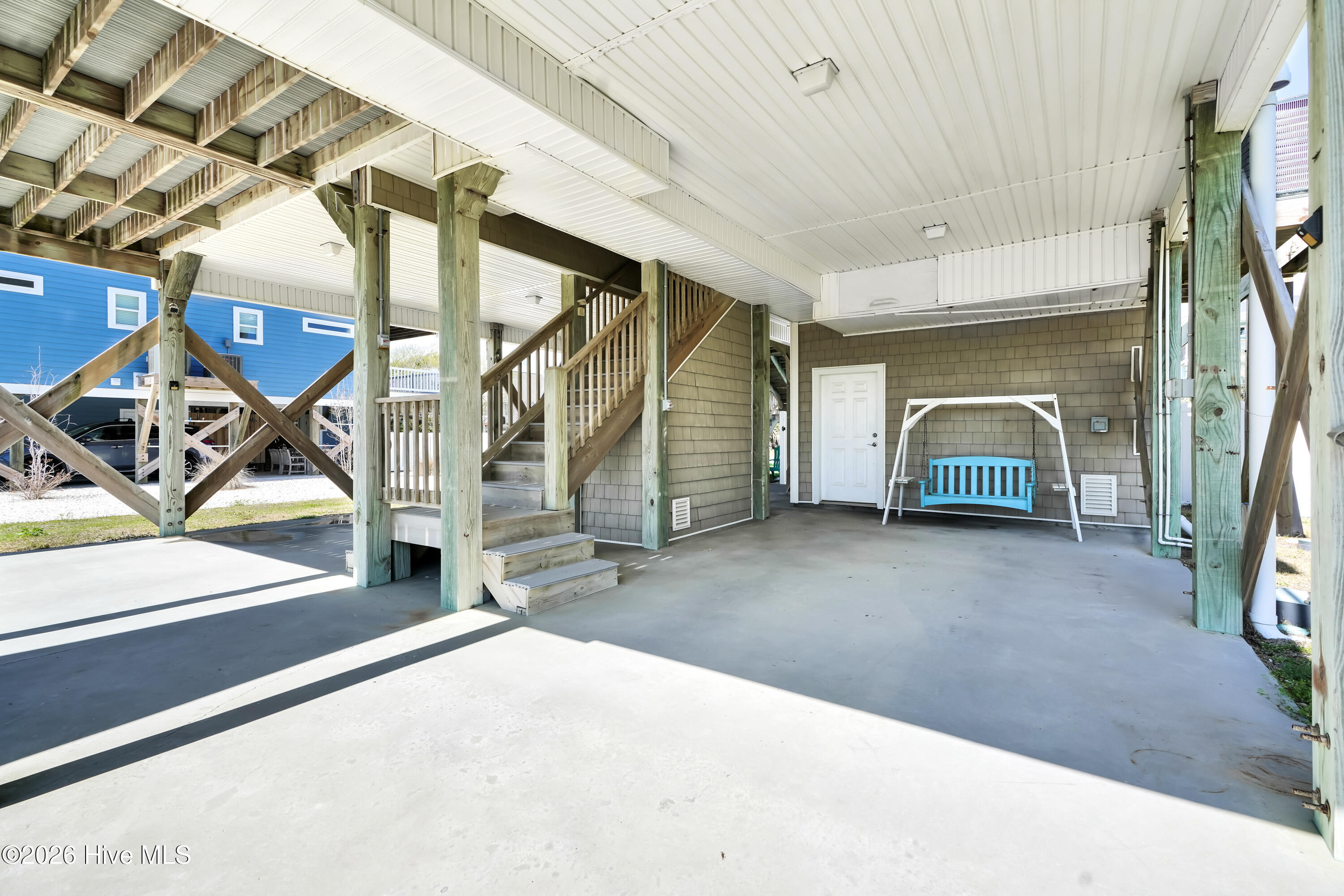 1018 W Dolphin Drive Property Photo 15