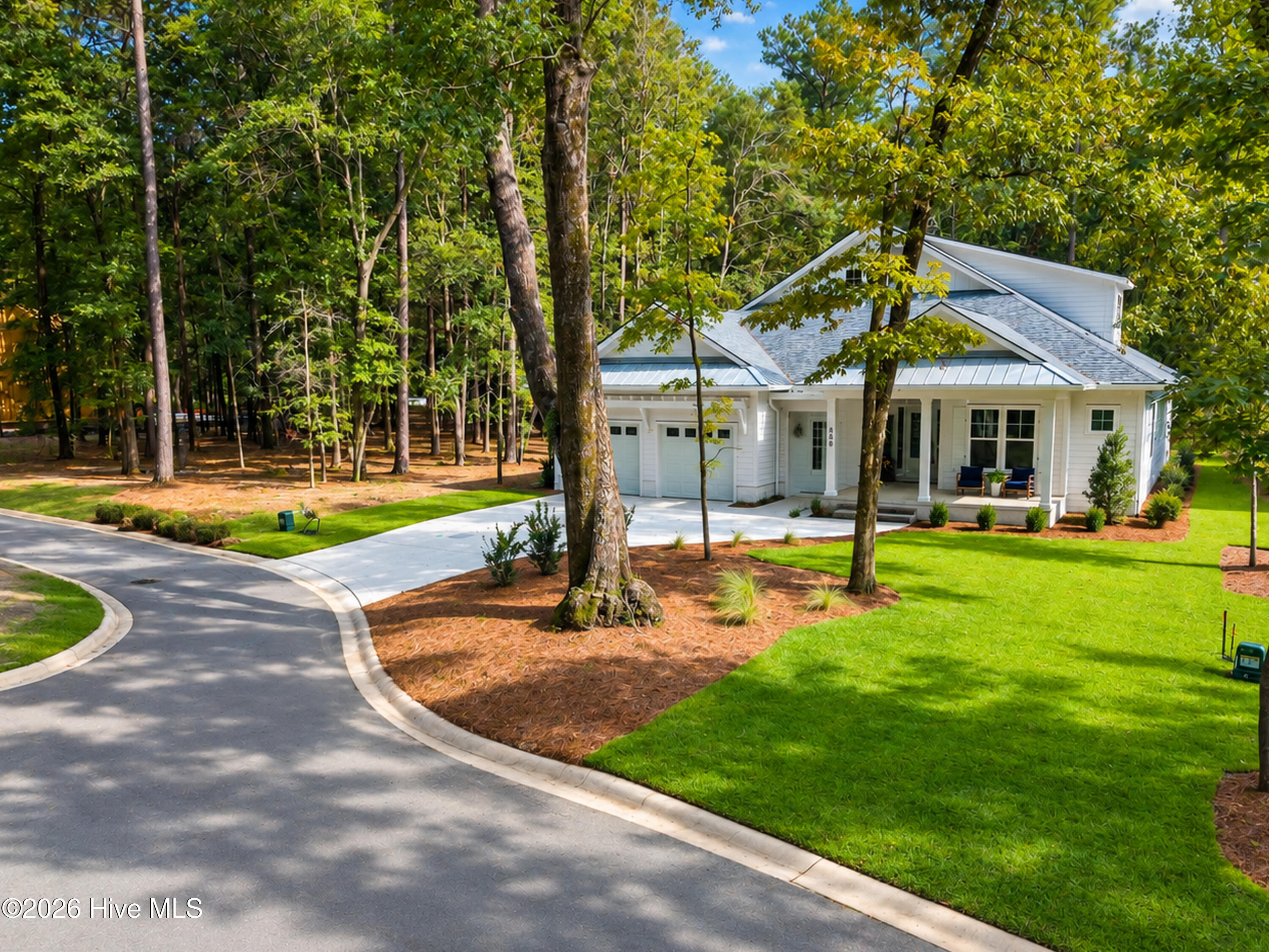 406 Old Forest Drive Property Photo 4