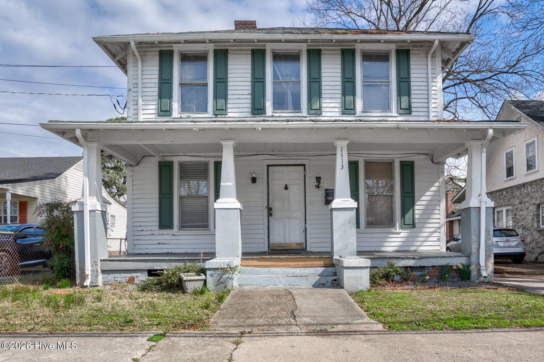 1113 Nash Street E Property Photo 1