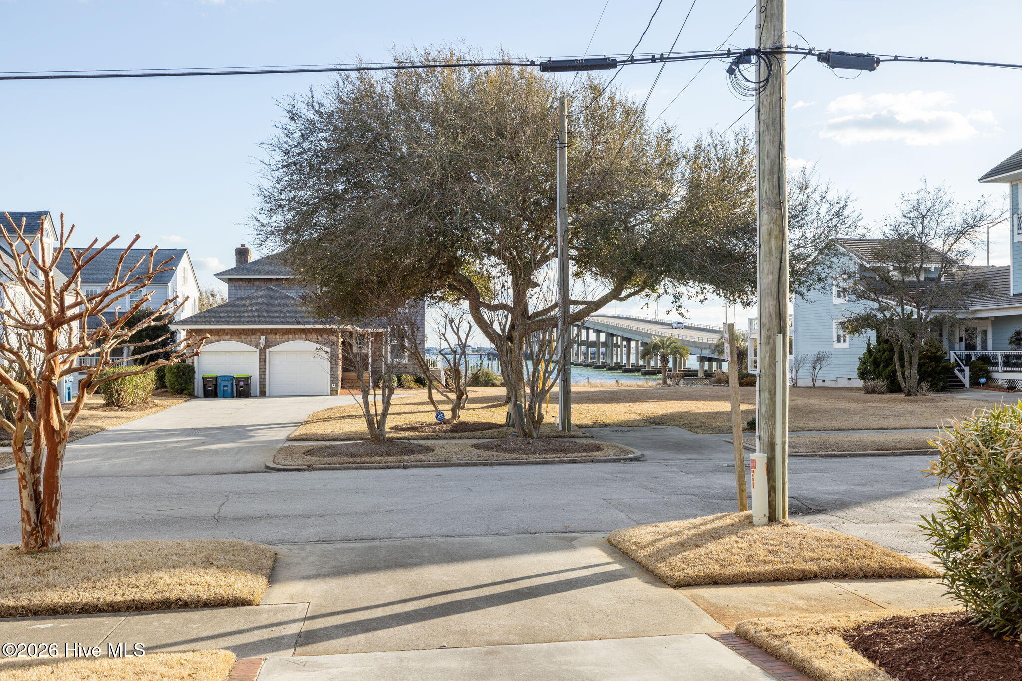 2208 Evans Street Property Photo 6