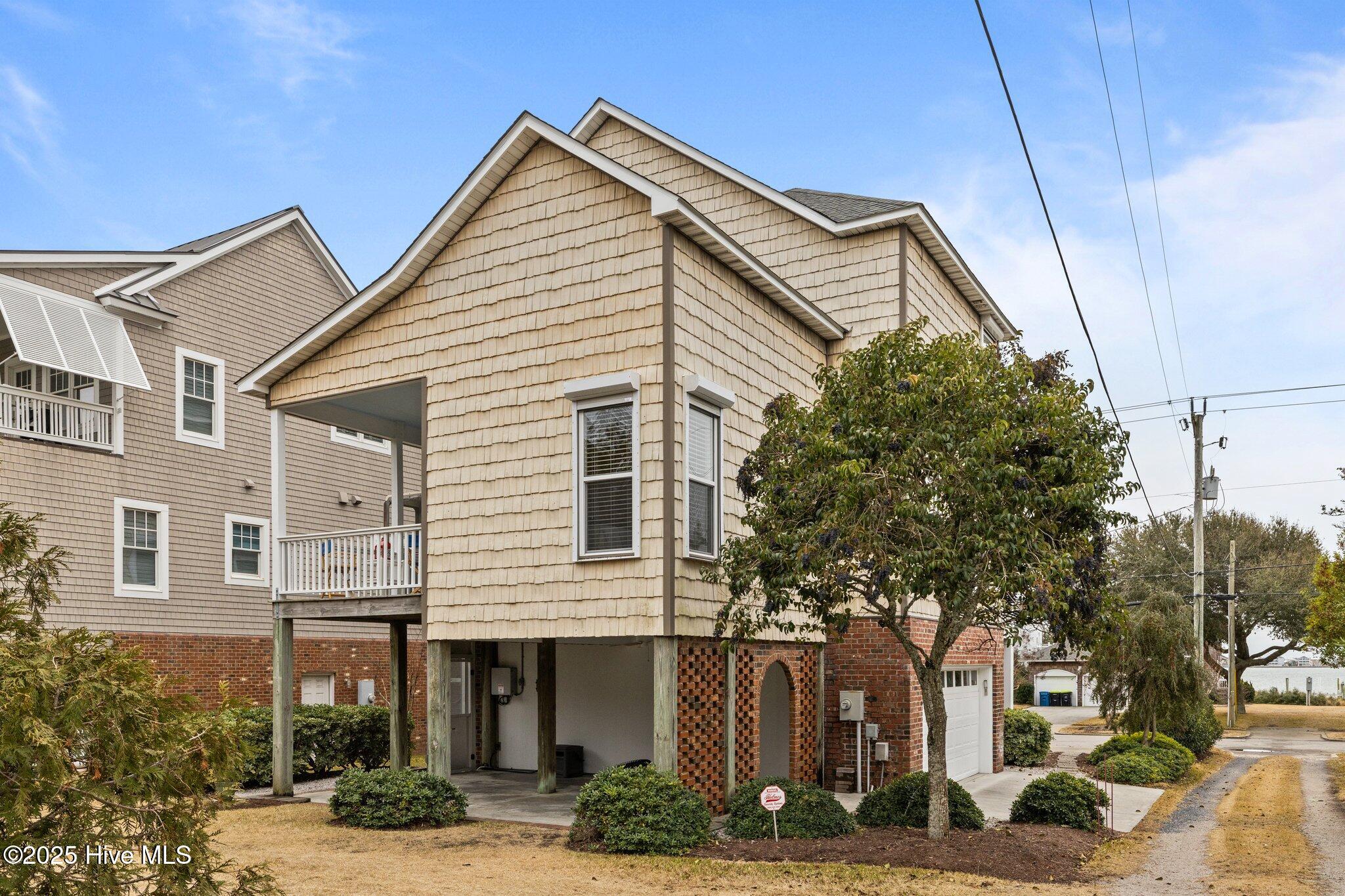 2208 Evans Street Property Photo 55
