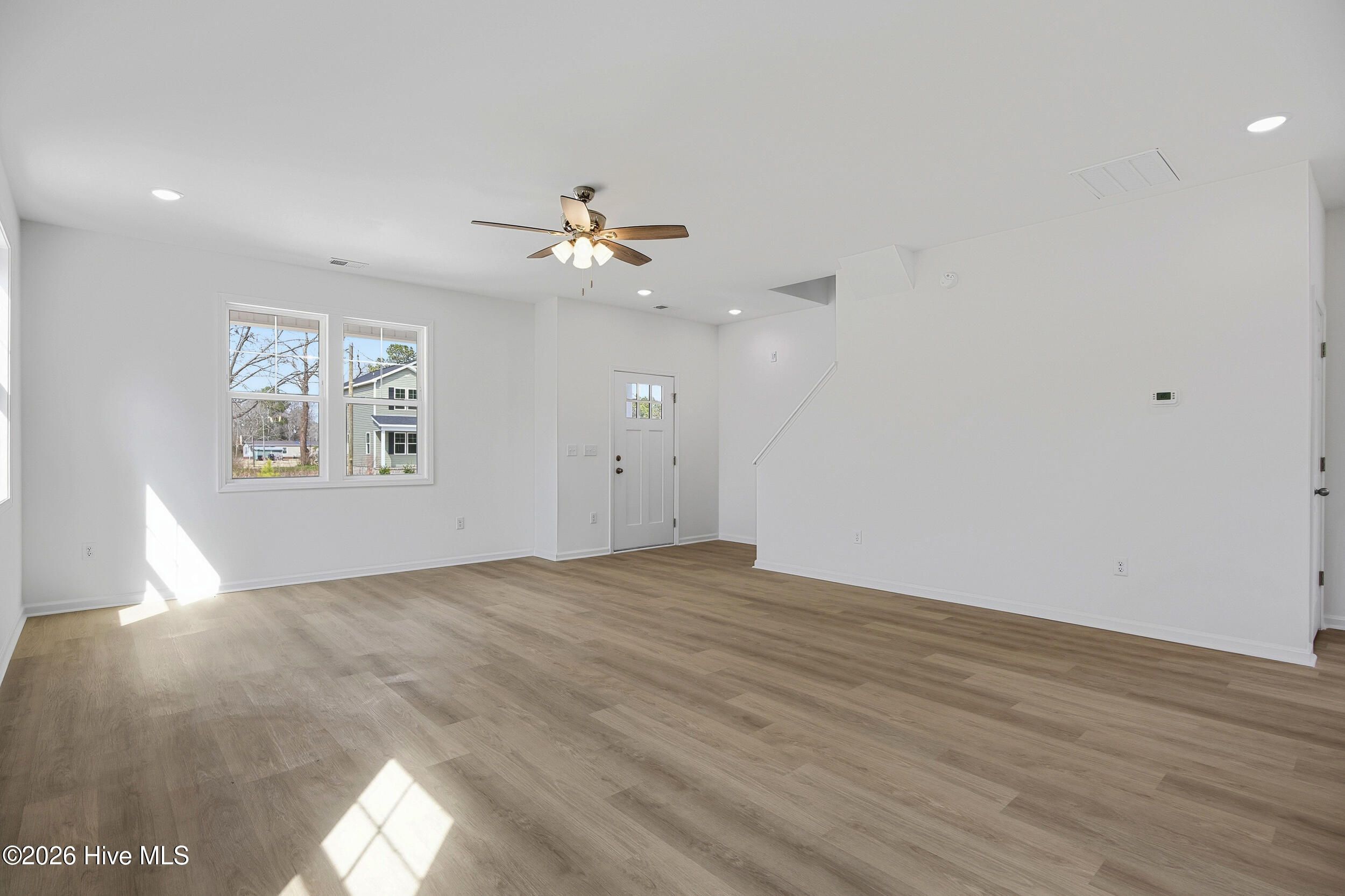 711 W Hayes Street Property Photo 9