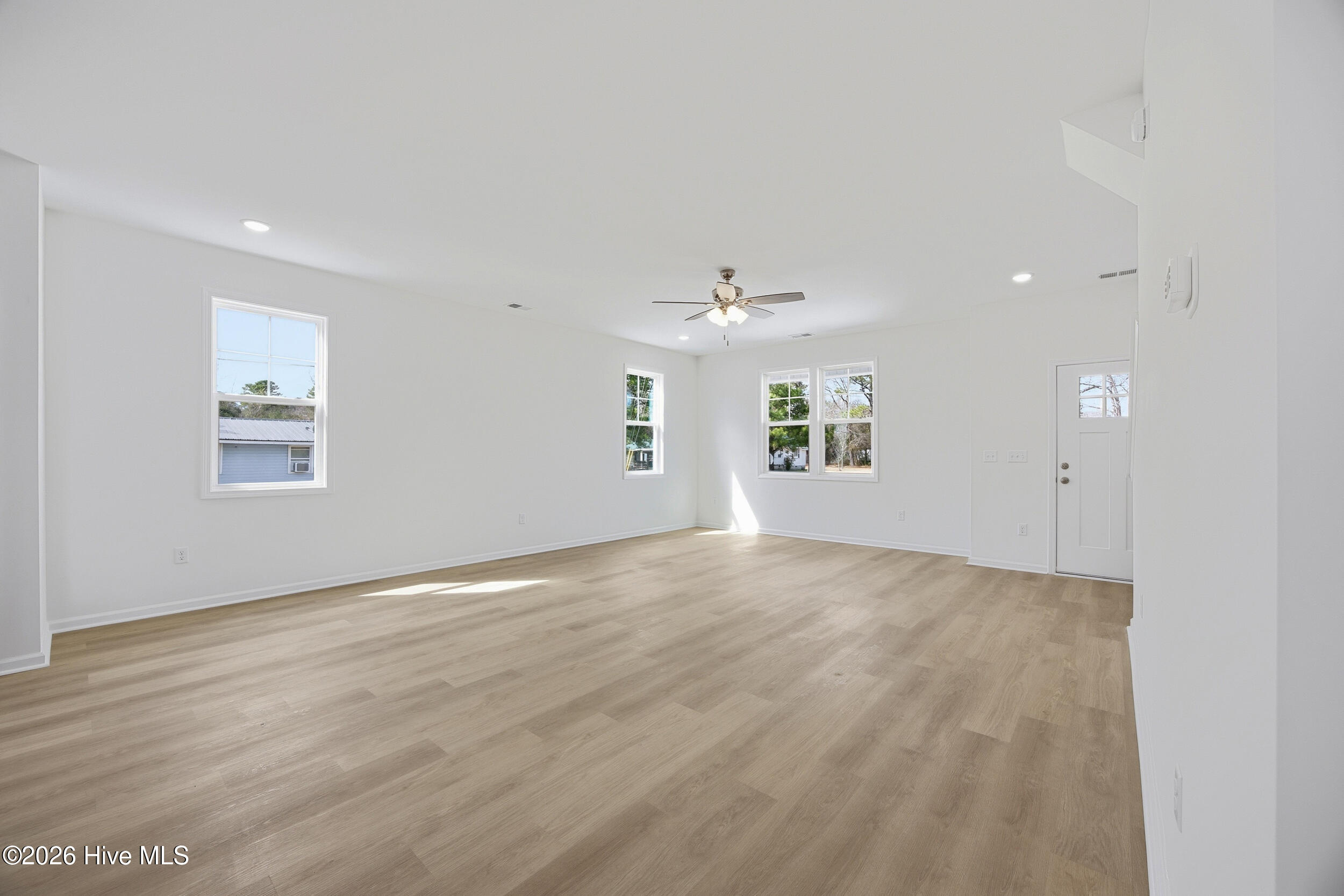 711 W Hayes Street Property Photo 10