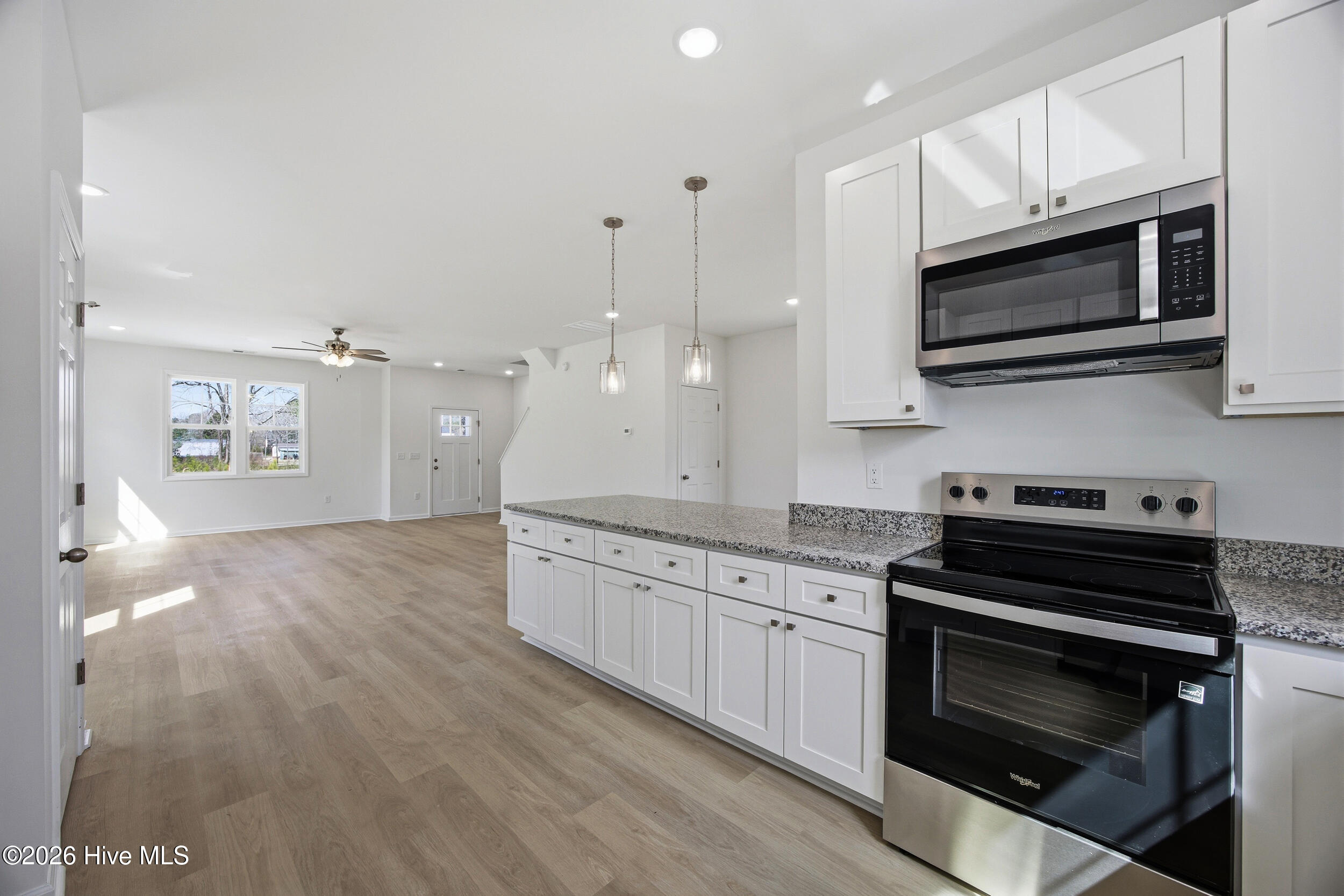 711 W Hayes Street Property Photo 13