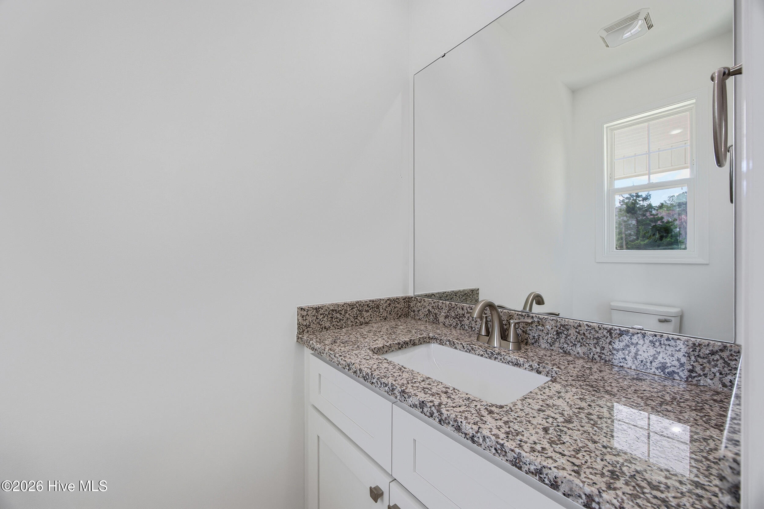 711 W Hayes Street Property Photo 16