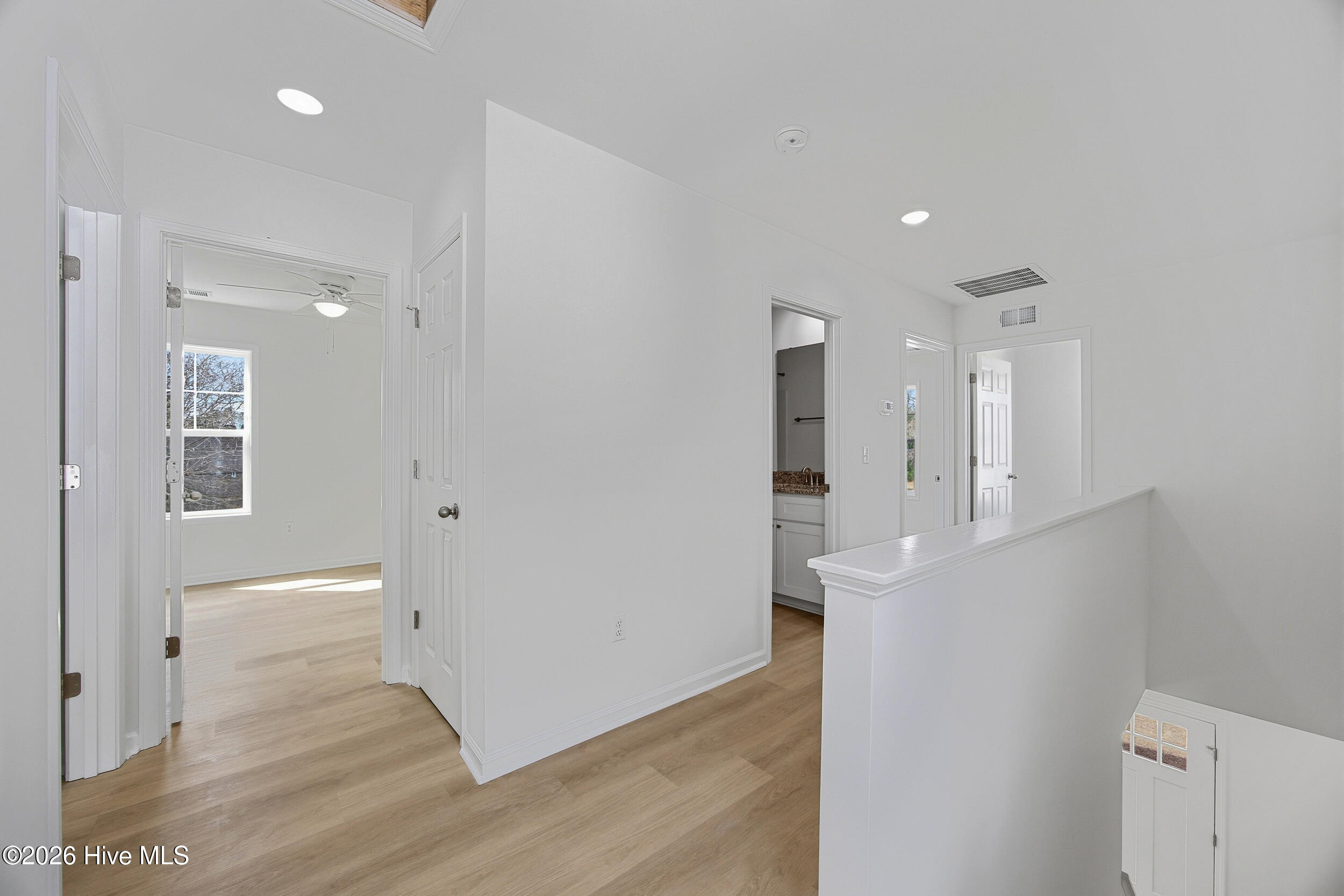 711 W Hayes Street Property Photo 17