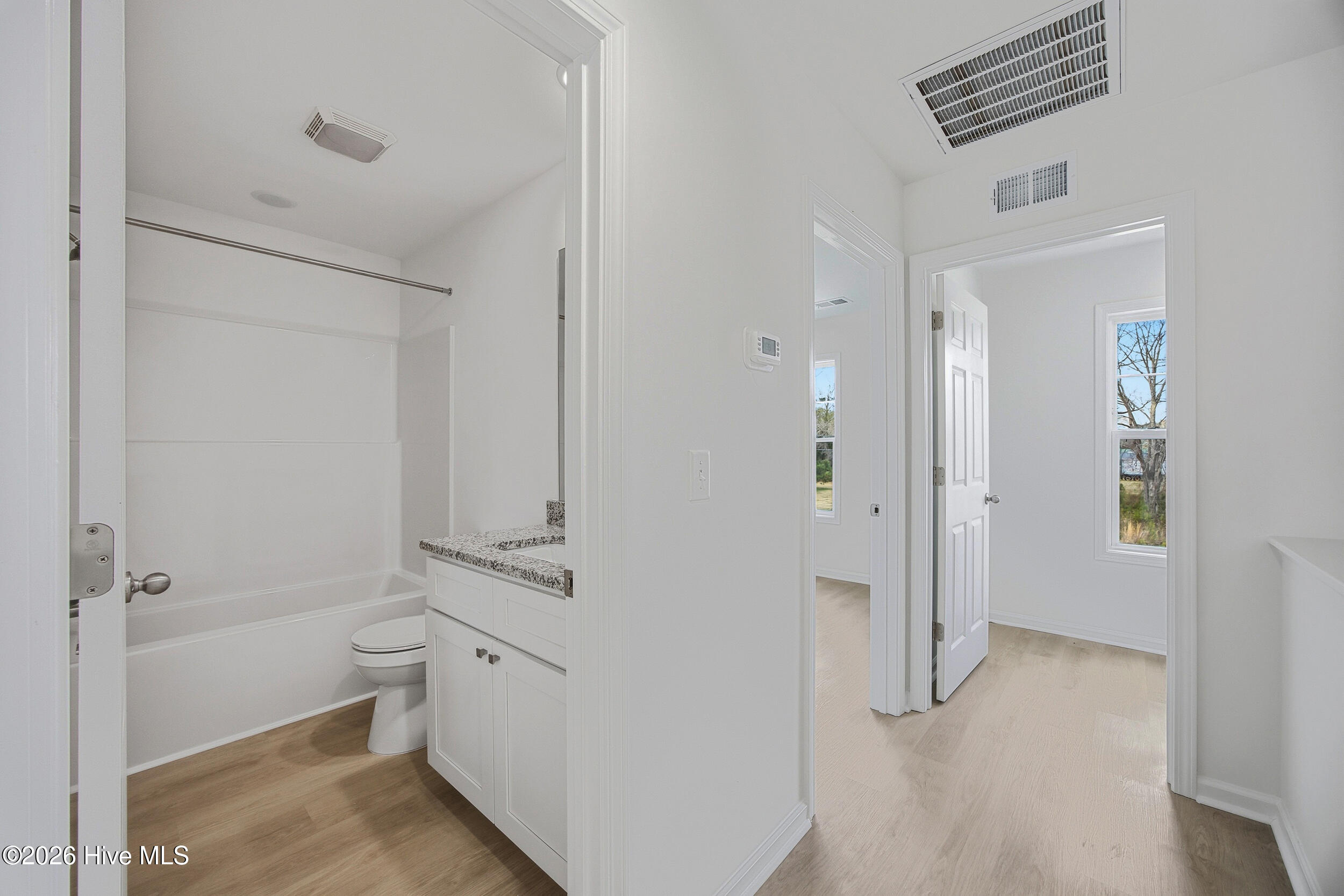 711 W Hayes Street Property Photo 26