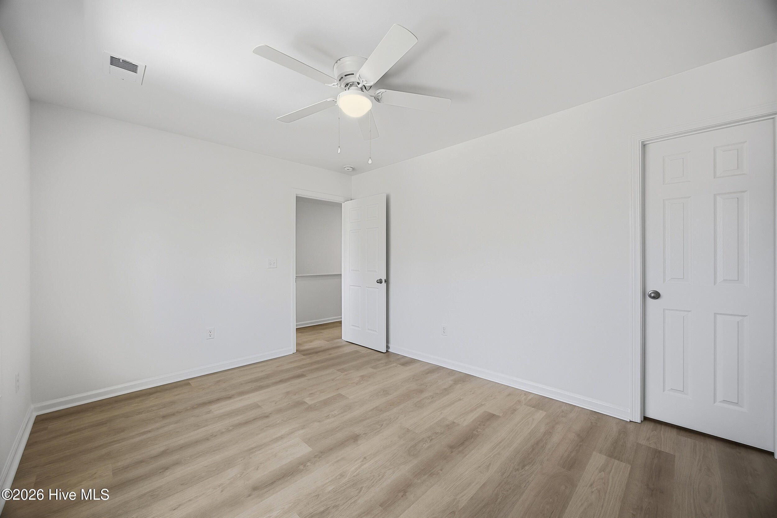 711 W Hayes Street Property Photo 29